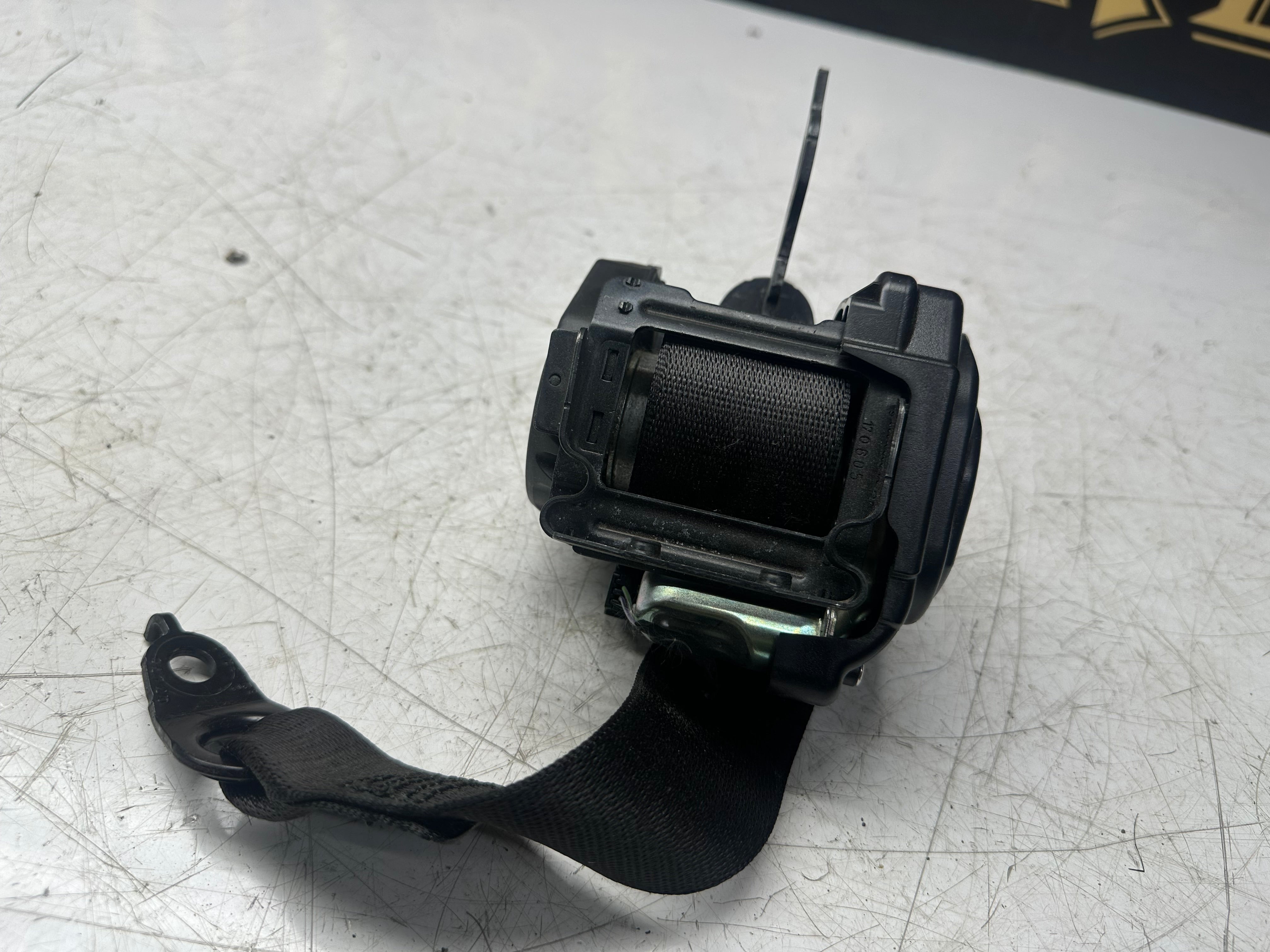 BMW 5 Series 2019 Seat Belt Rear Left Or Right (639708700B)