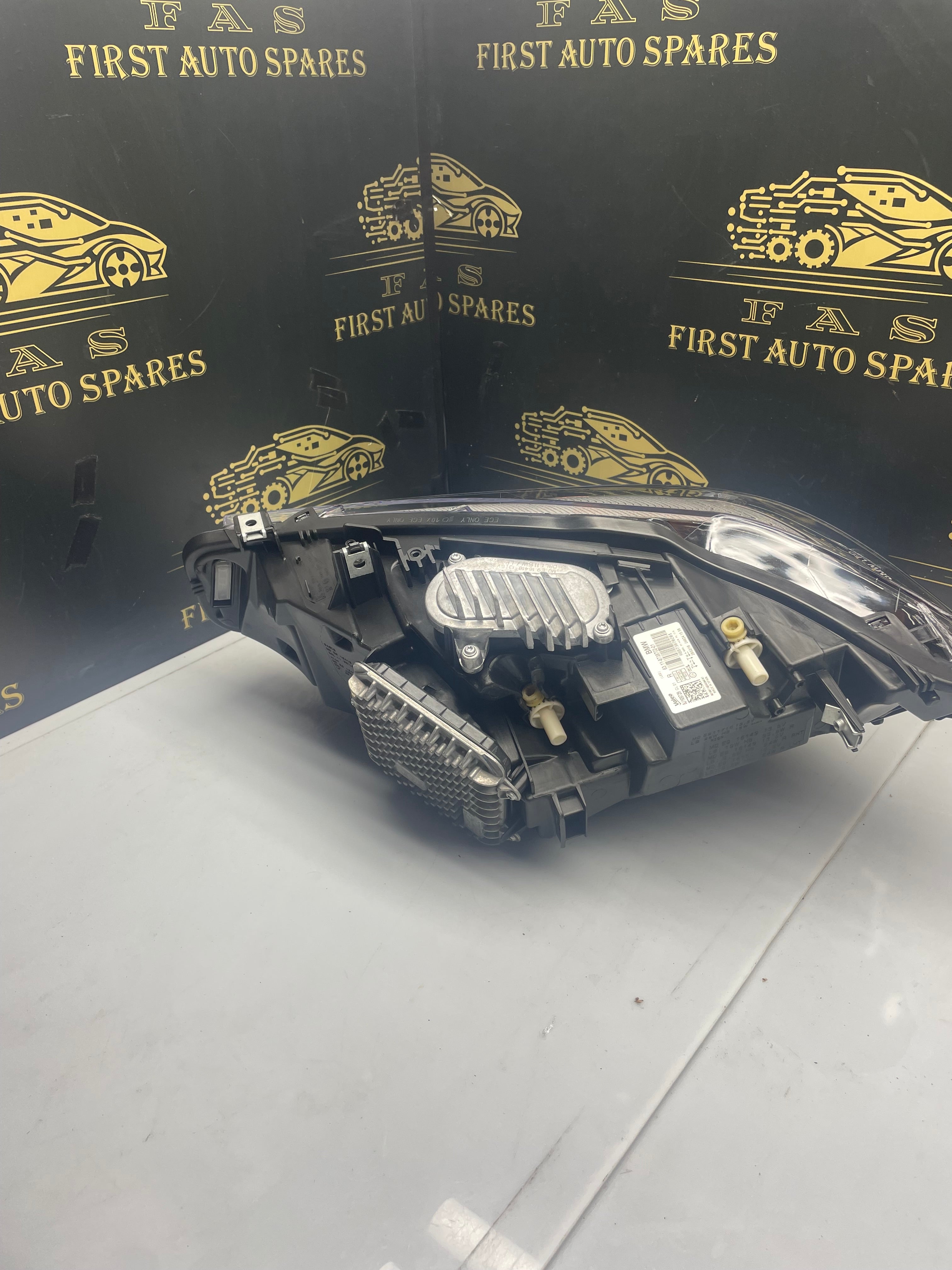 BMW 4 Series F32 LCI Complete LED Right Headlight (8738702-01)