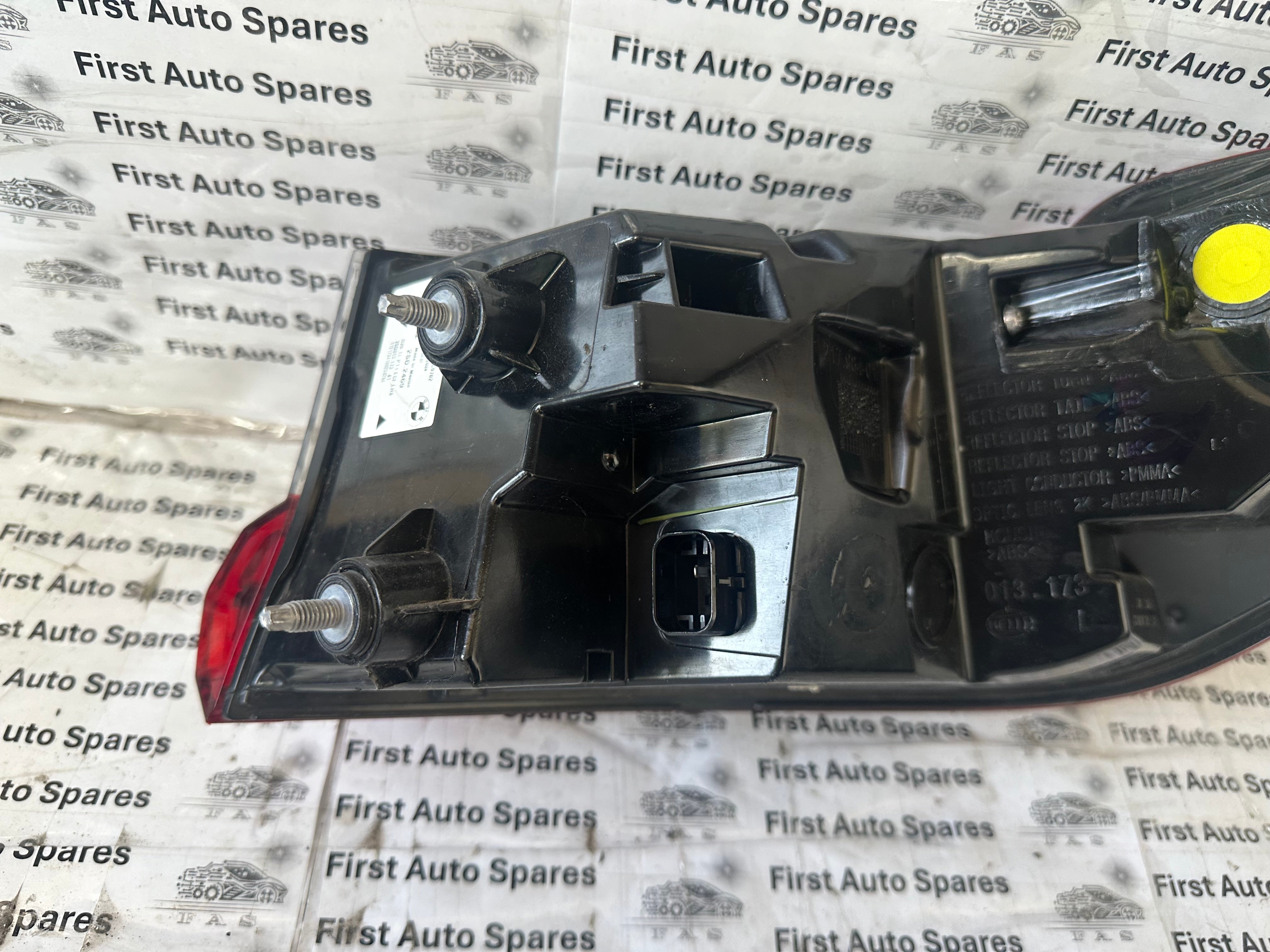 BMW 3 SERIES G20 2022 LCI 330E Left Rear Outer LED Brake Light (H35A3BC9702)