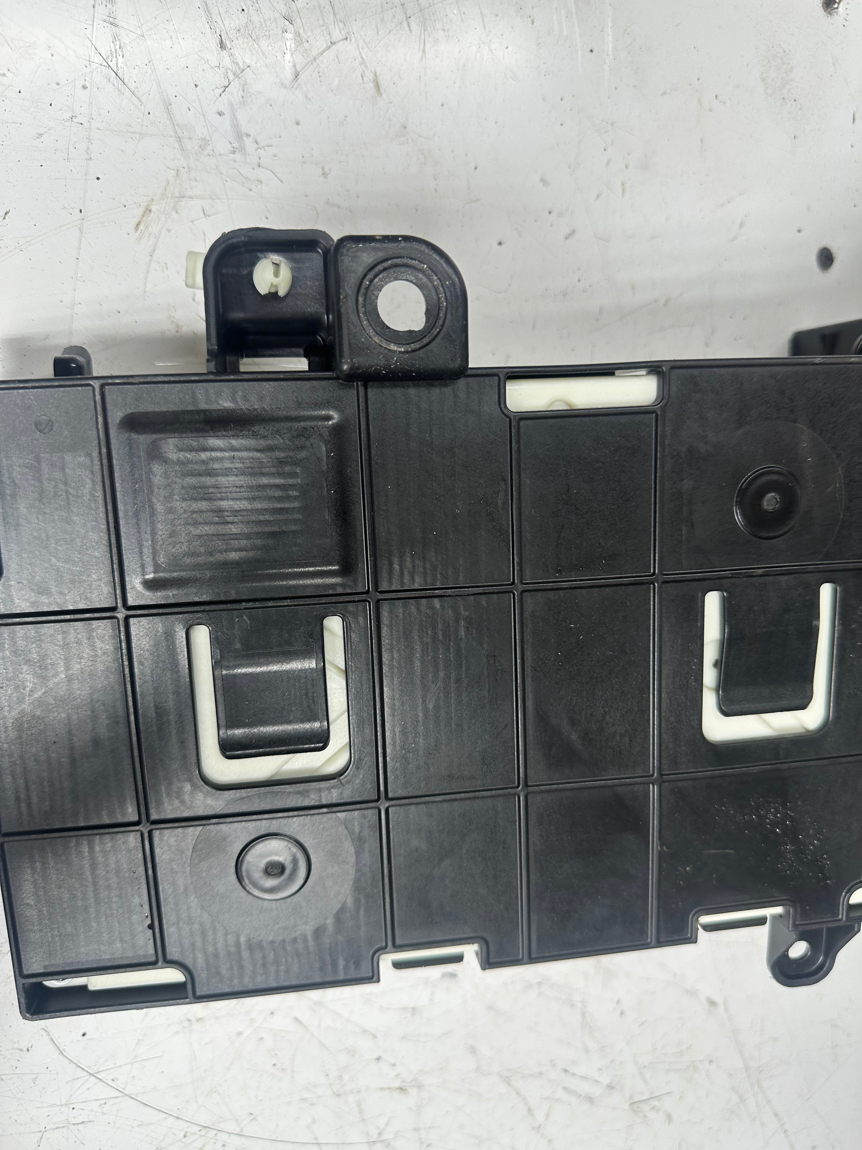 BMW 3 Series G20 G21 Body Domain Controller Control Unit Module (61.35-5B31355-01)