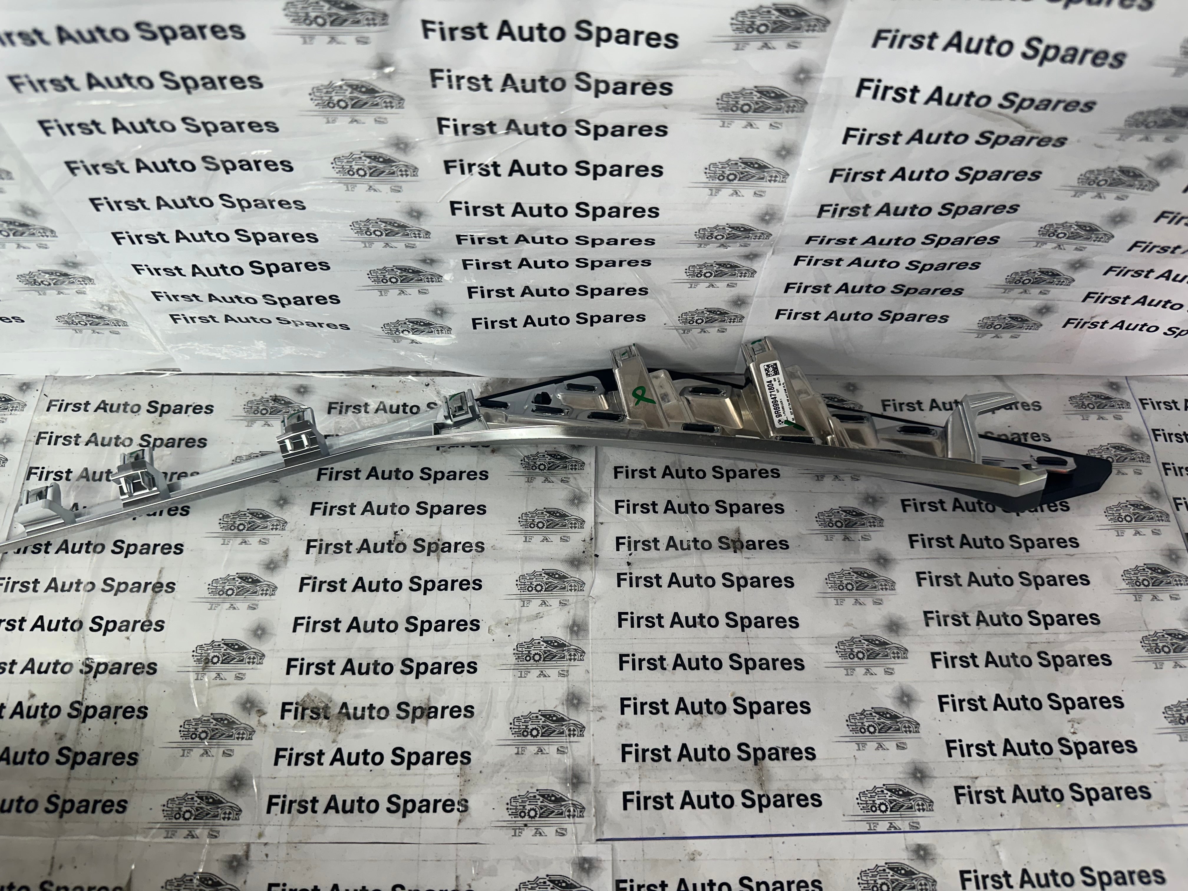 BMW 3 Series G20 Centre Console Right Side Trim Panel Interior (9R699471804)