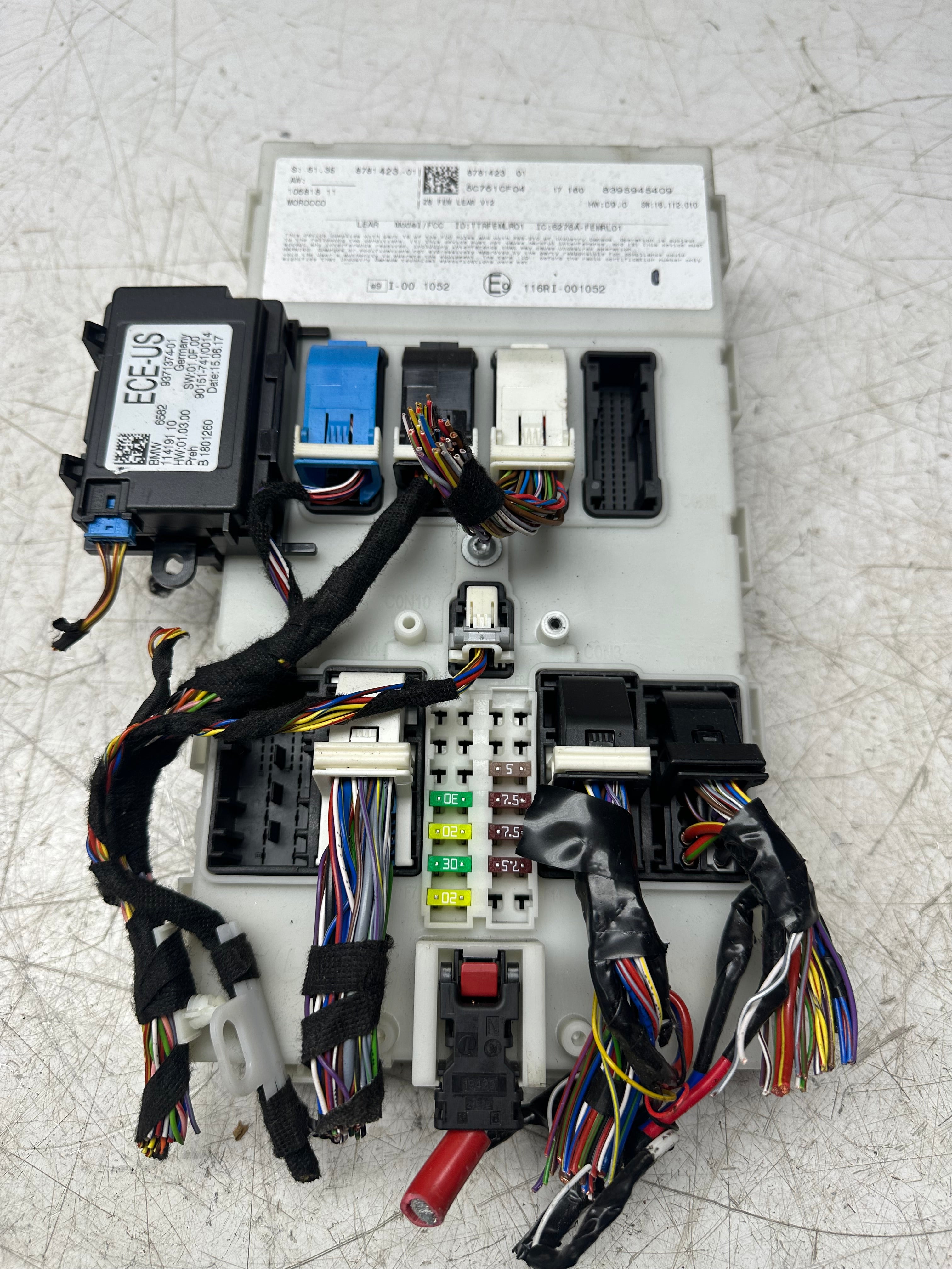 BMW 3 series Control Unit 116RI001052 / 193444 / 8781423 / 5C761CF04 / 3517012
