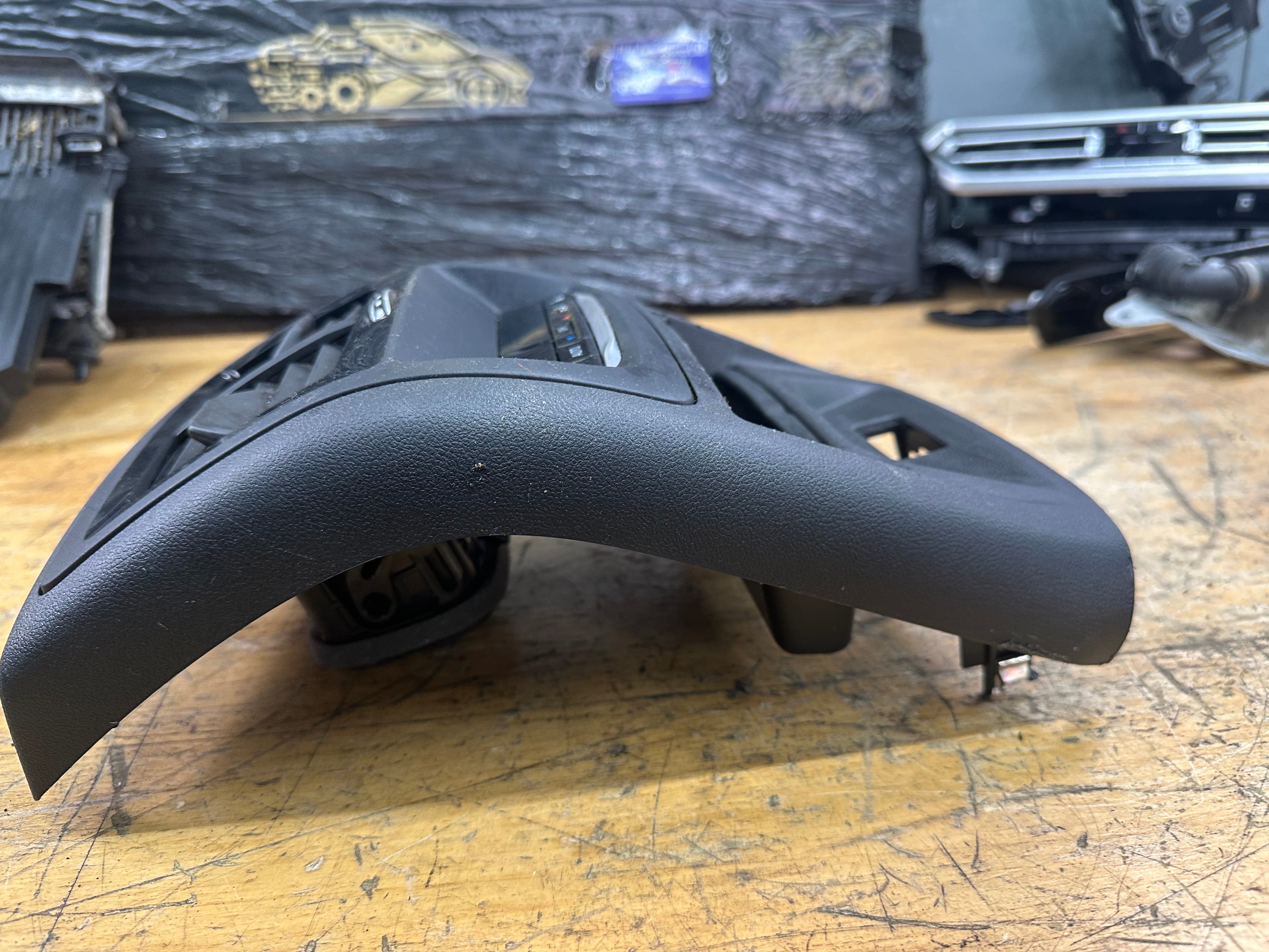 BMW X3 X4 G01 G02 X3M X4M Rear AC Heated Seats Control Panel (9493015) (7910858)