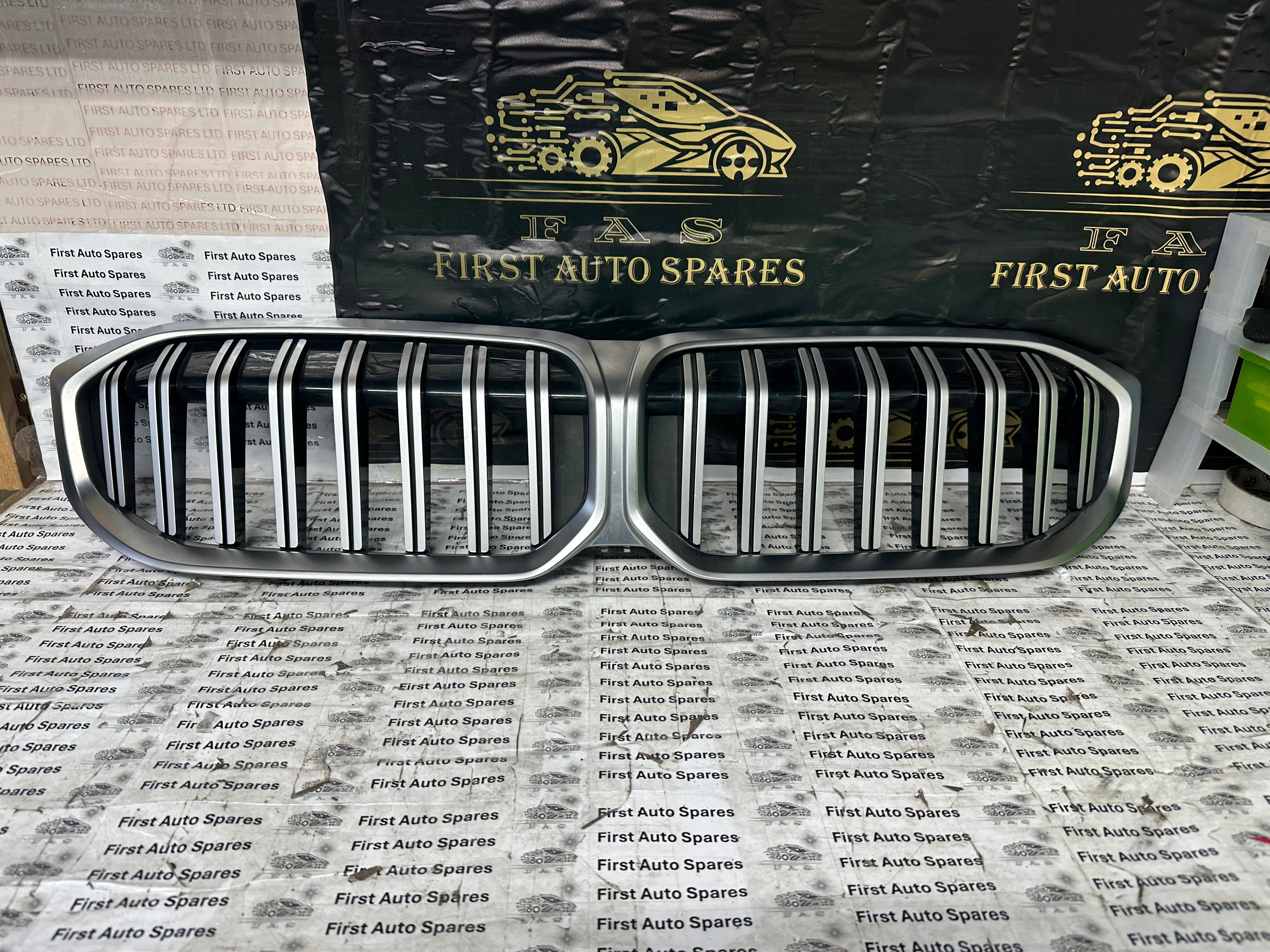BMW 3 Series G20 LCI Front Grille 2022-2024 (192976-10)