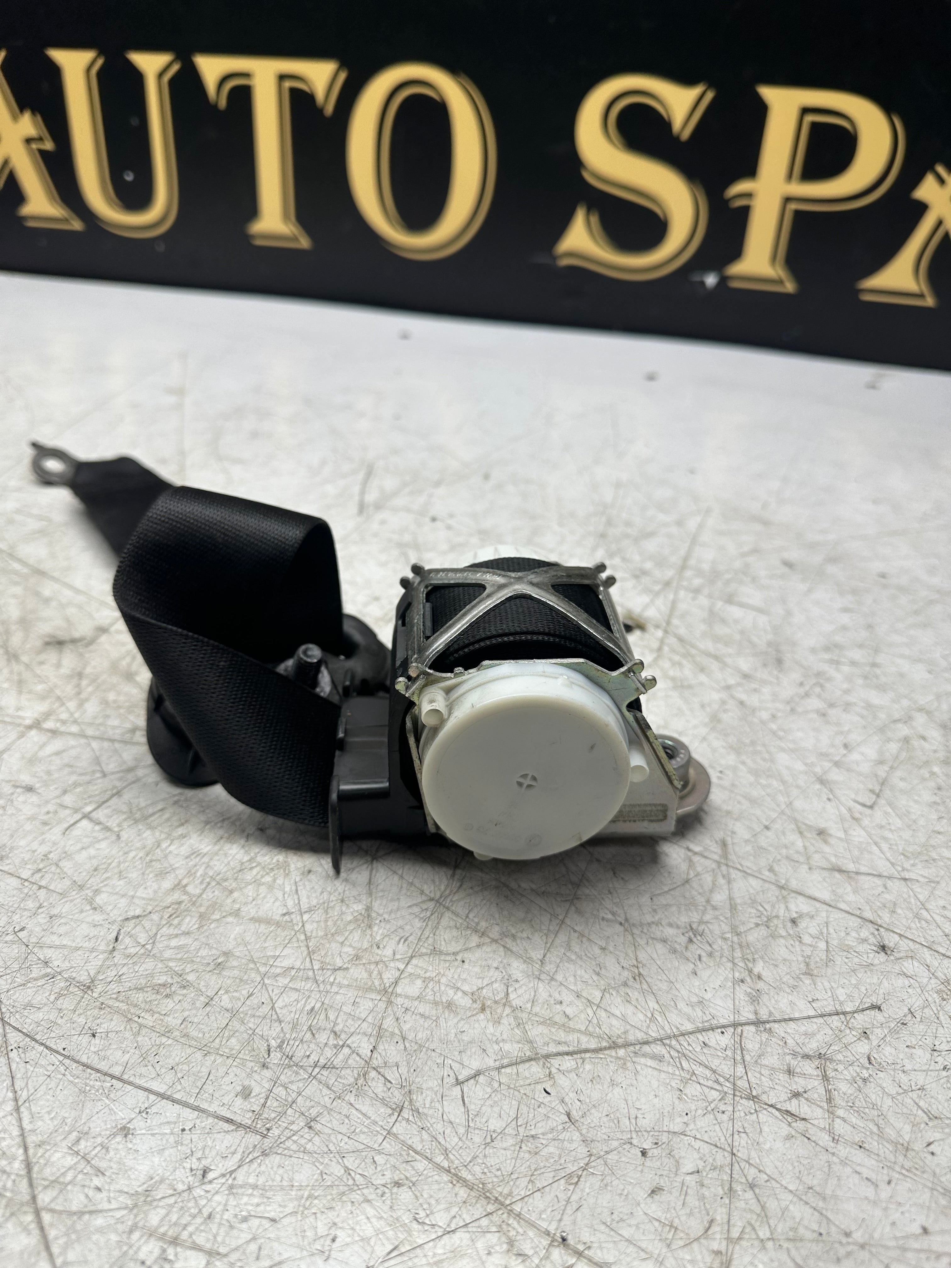 BMW 1 Series F20 / F21 Front Seat Belt – Left Passenger Side (34078320C)
