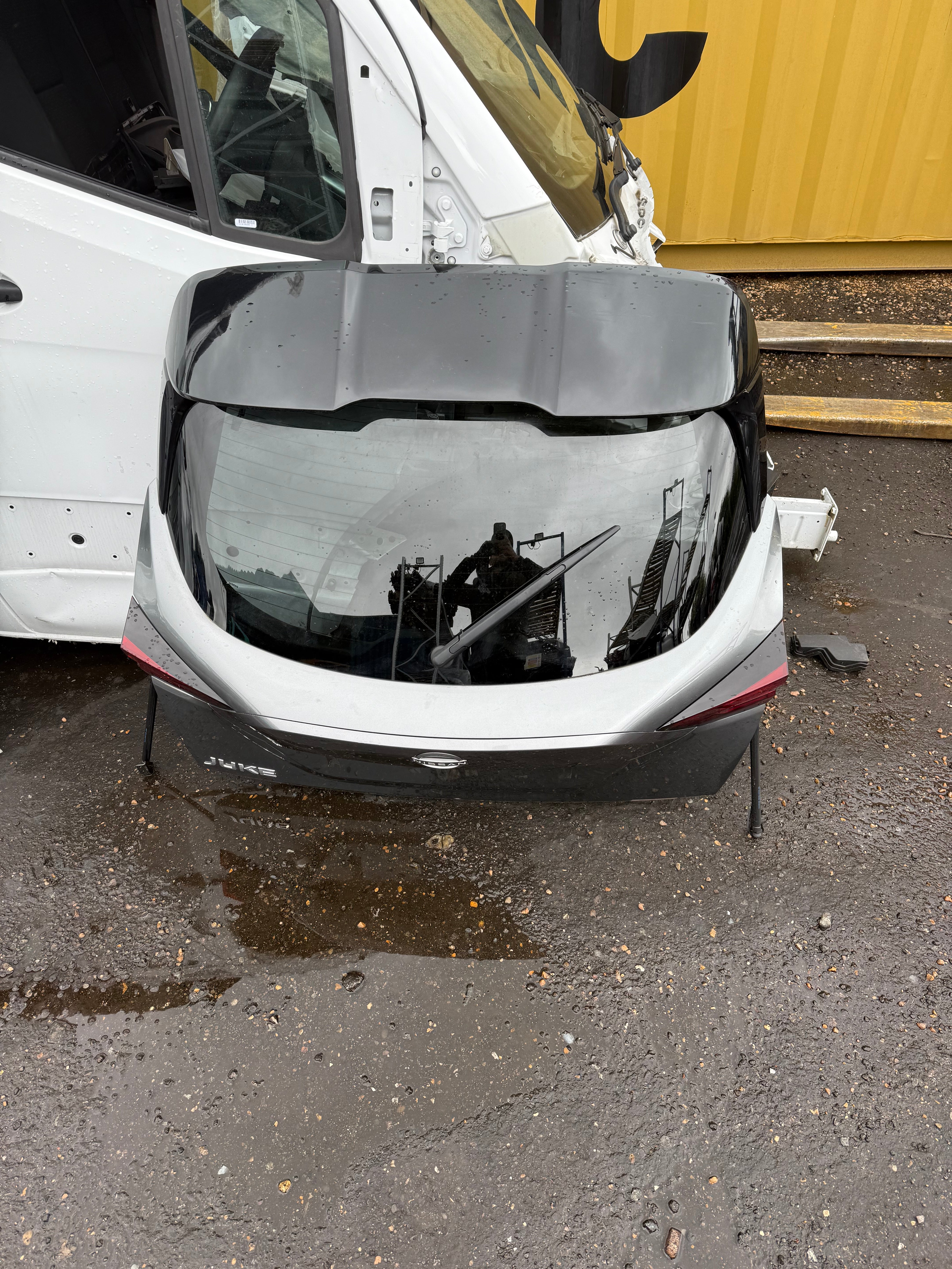 Nissan Juke 2022 Complete Tailgate