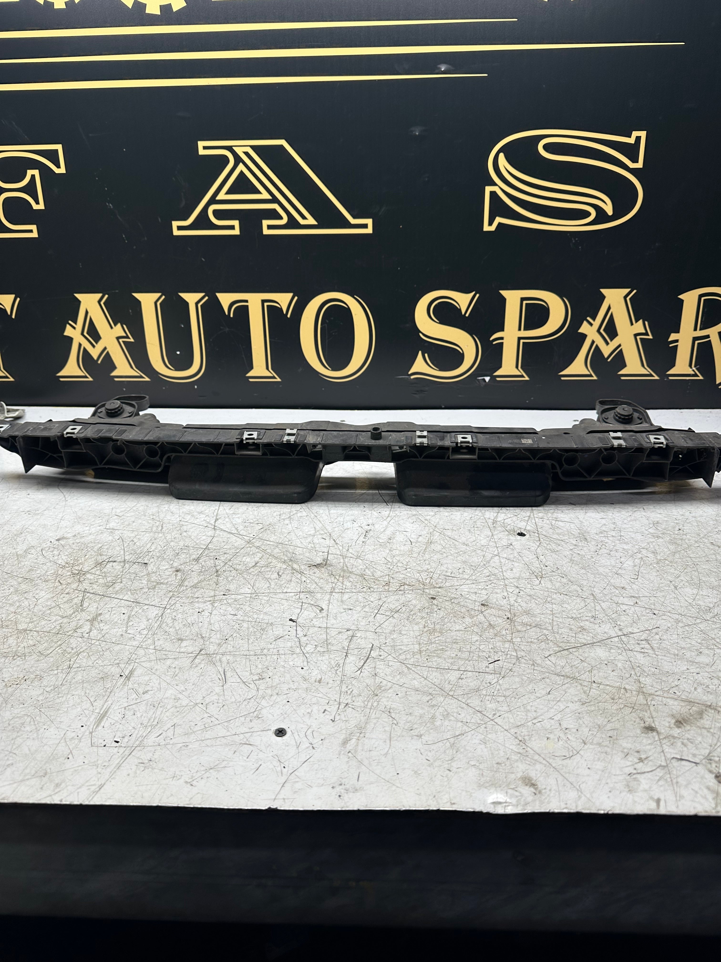 BMW 1 Series F40 Air Duct Cover Upper – 7457057 (2019–2024)