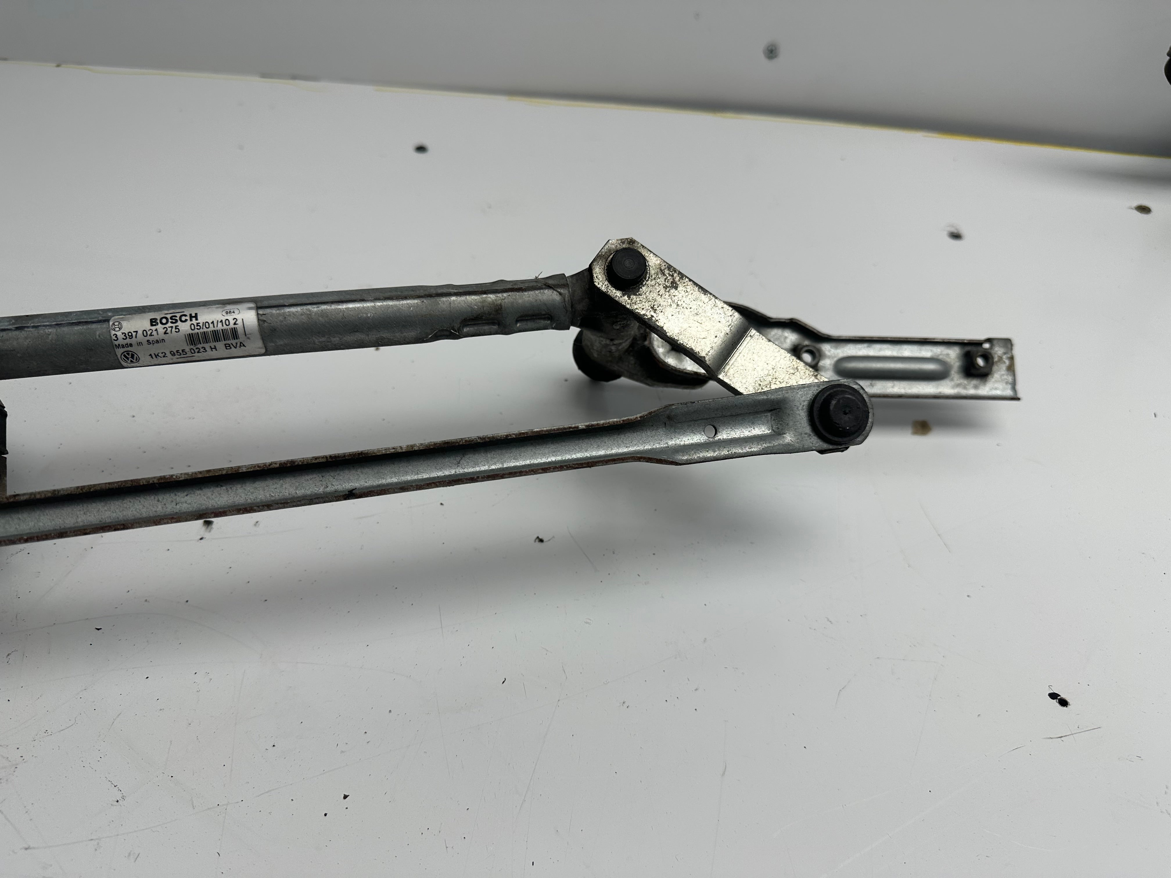 Volkswagen Golf MK6 Front Wiper Motor & Linkage (1K2955023H)