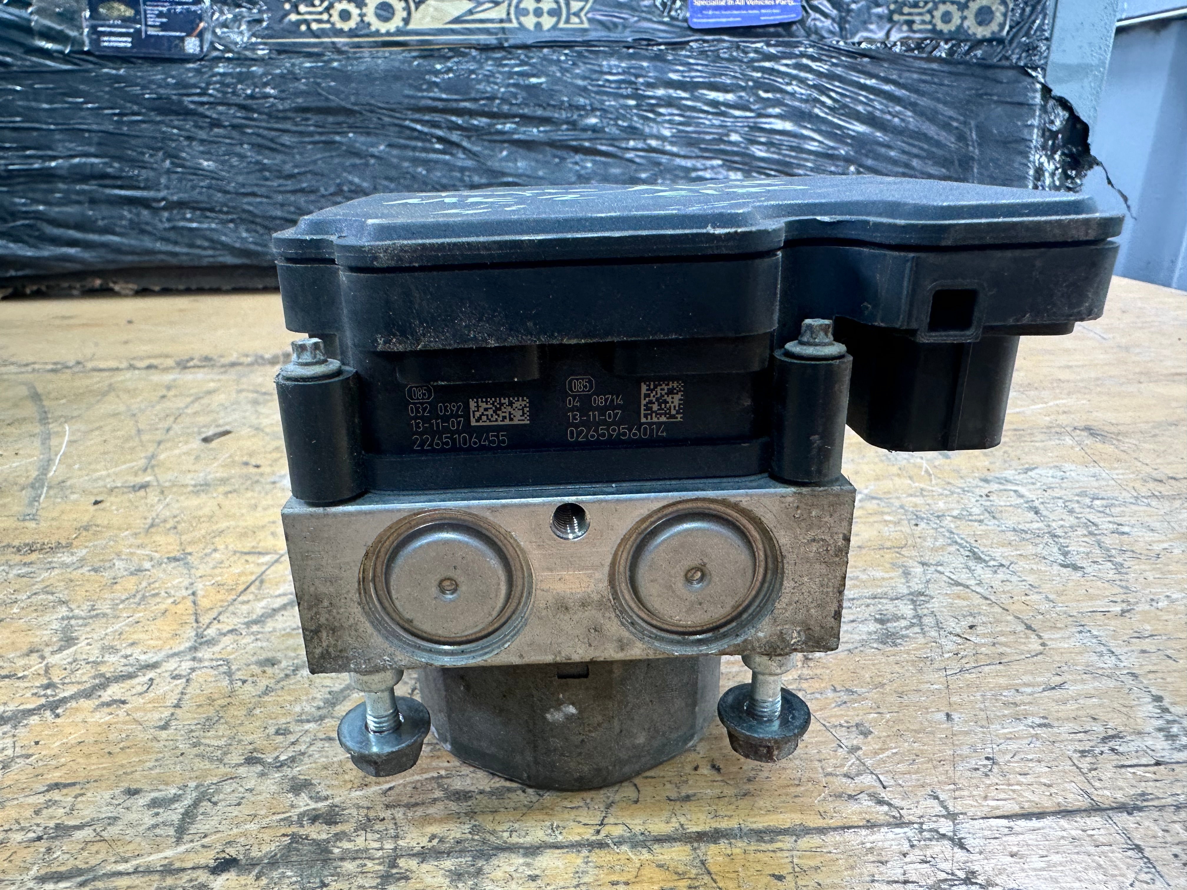 Toyota Auris 2012-2019 ABS Pump Modulator 1.3 Petrol (0265956014) (2265106455)