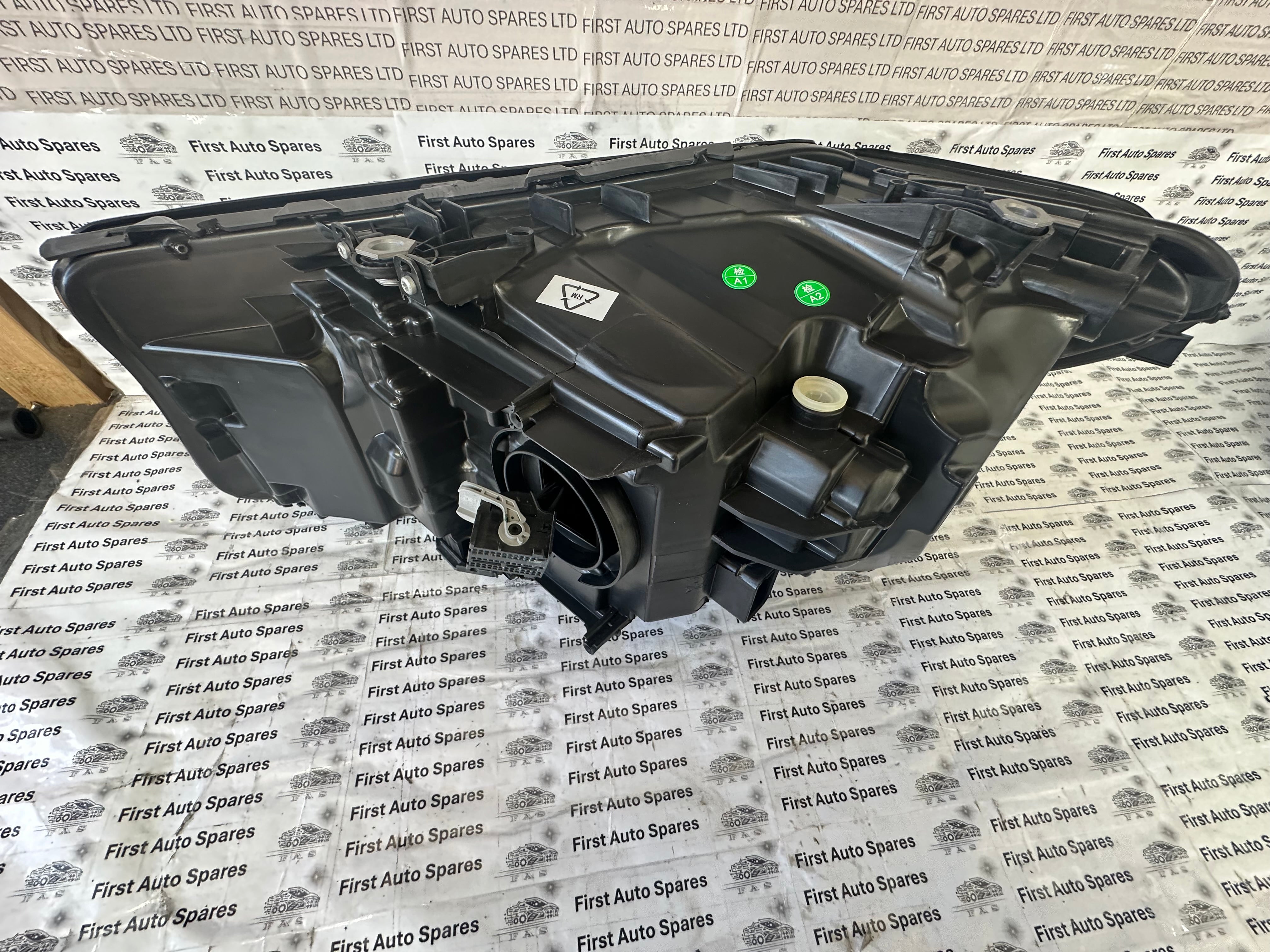 BMW 5 Series G30 Right LED Headlight (7458884-02)