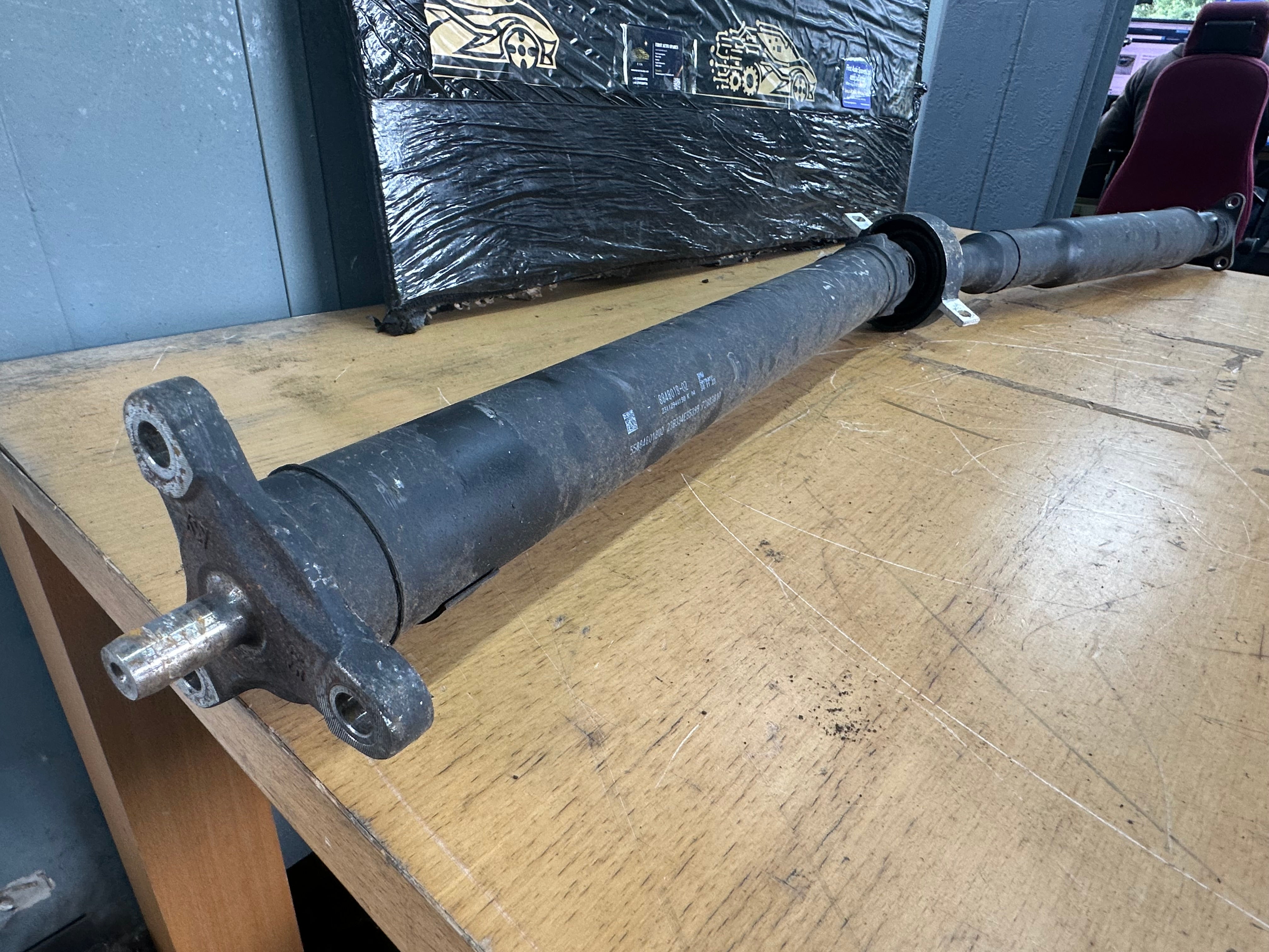 BMW 3 Series Petrol Prop Shaft 2019-2024 (8848018-02) (72883810)