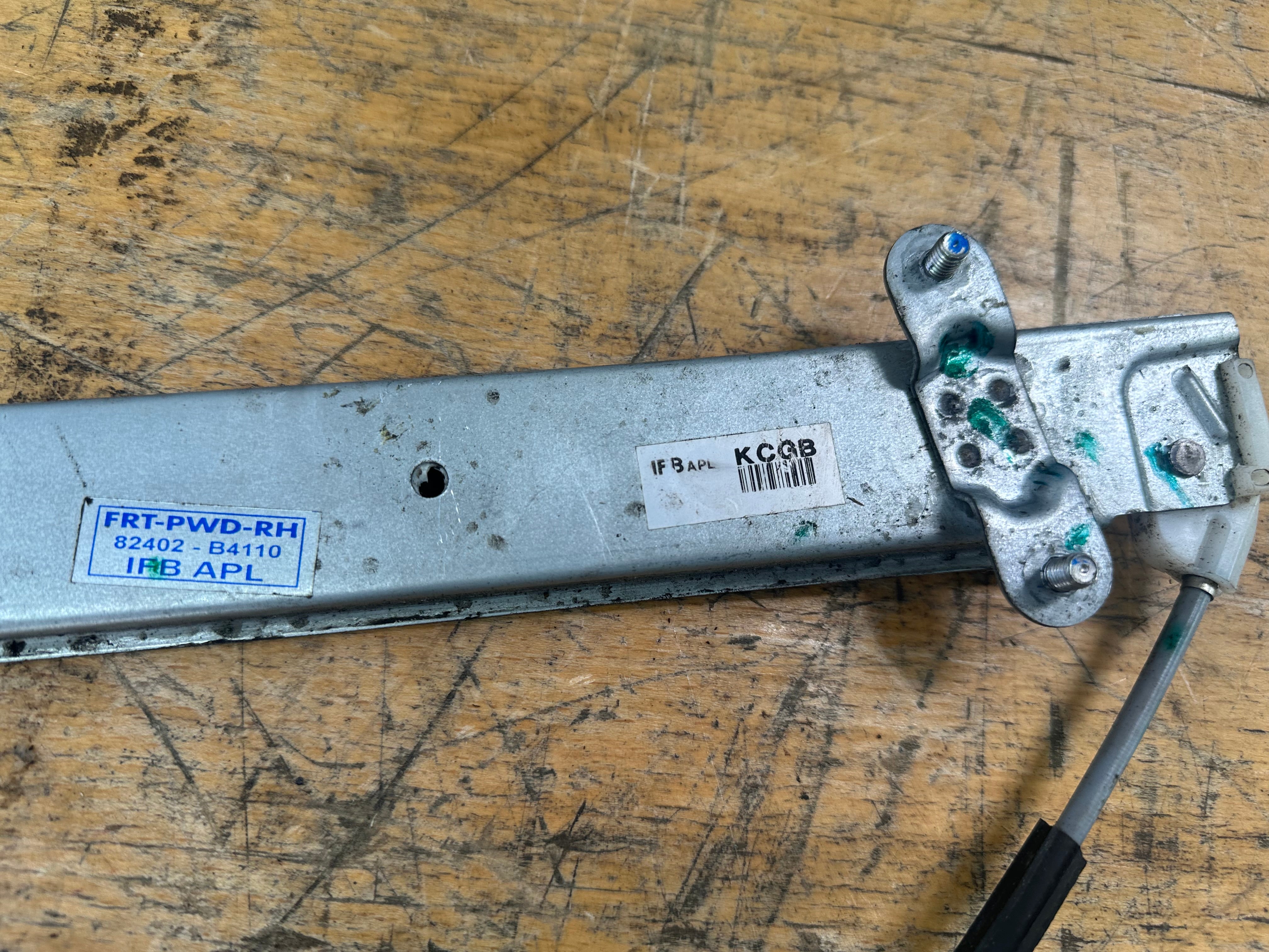 Hyundai i10 2016 Front Right Driver O/S/F Window Regulator (82402-B4110)