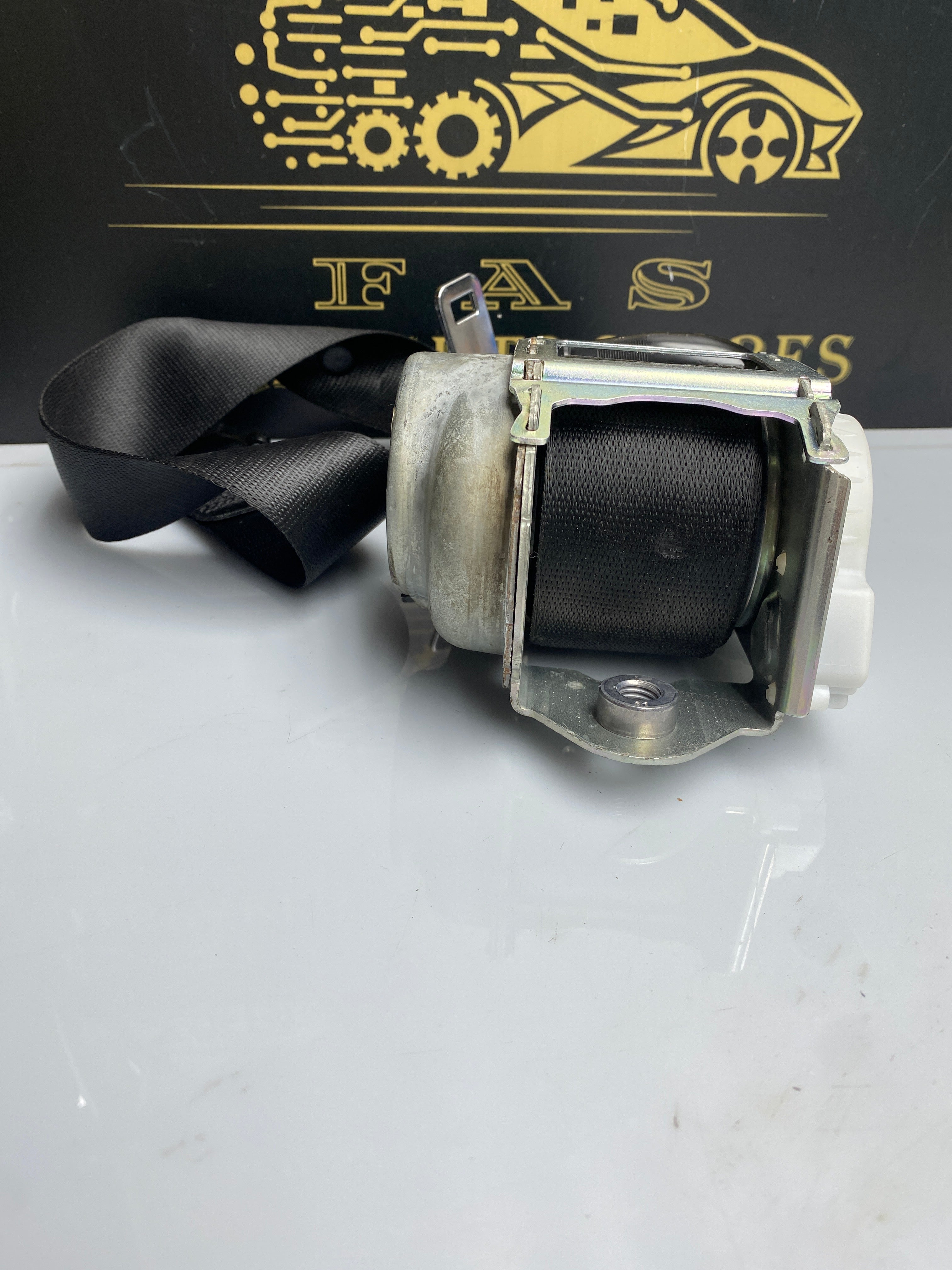 BMW 5 Series G30 G31 Front Passenger Seat Belt – 2017–2023 (S1743006704)