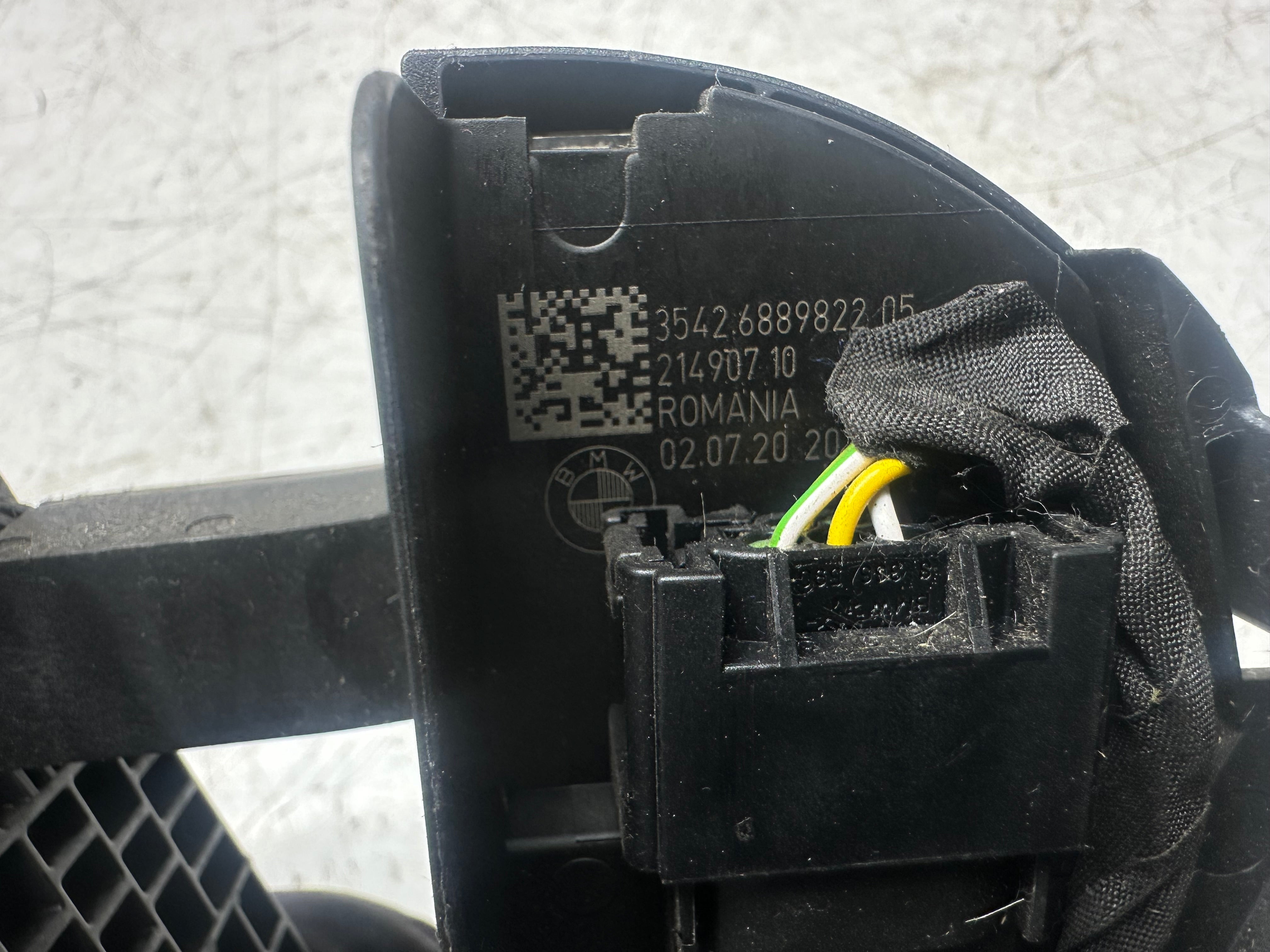 BMW F39 Gas Throttle Accelerator Pedal Assembly (6889822)