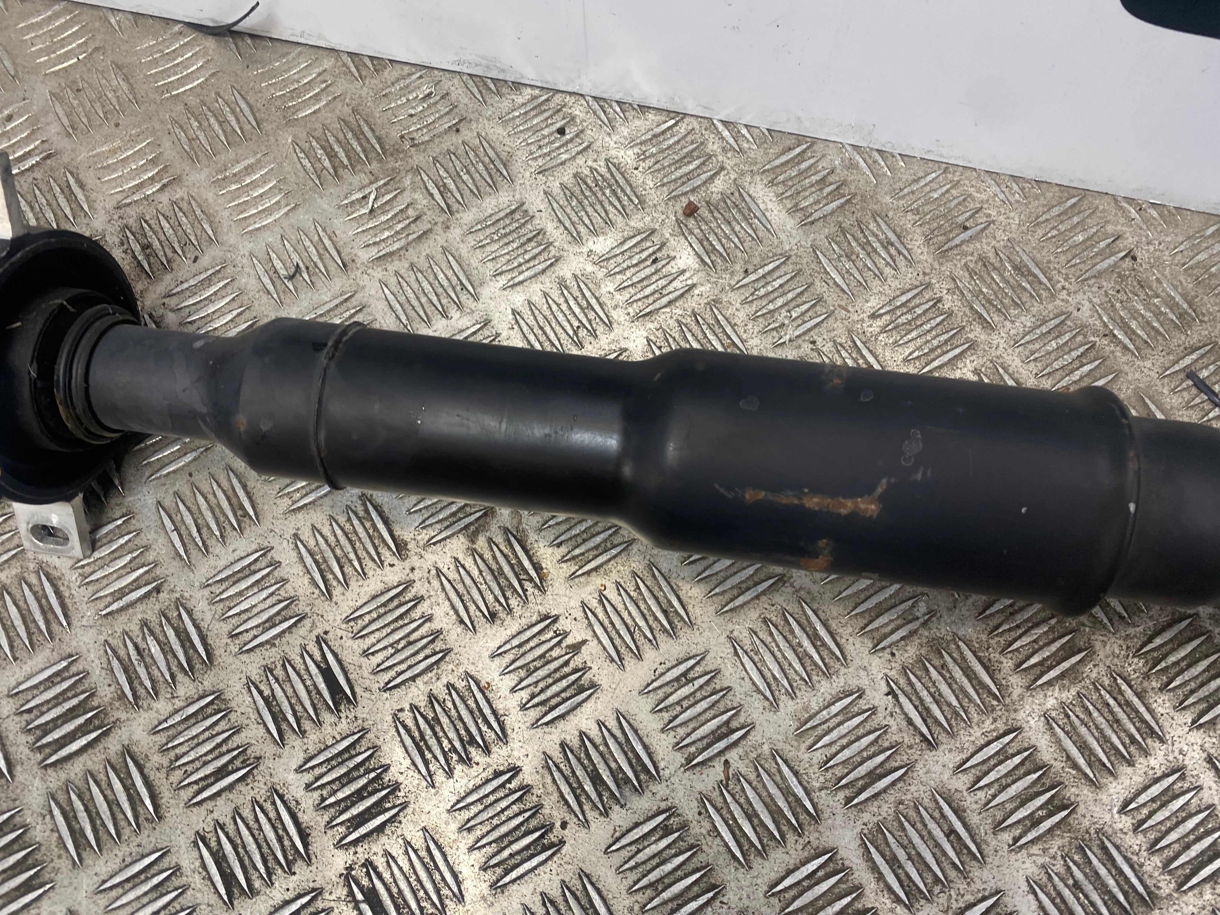 BMW 5 Series G31 LCI Propshaft Tube 2.0 Diesel B47D20 2021 (72883810)