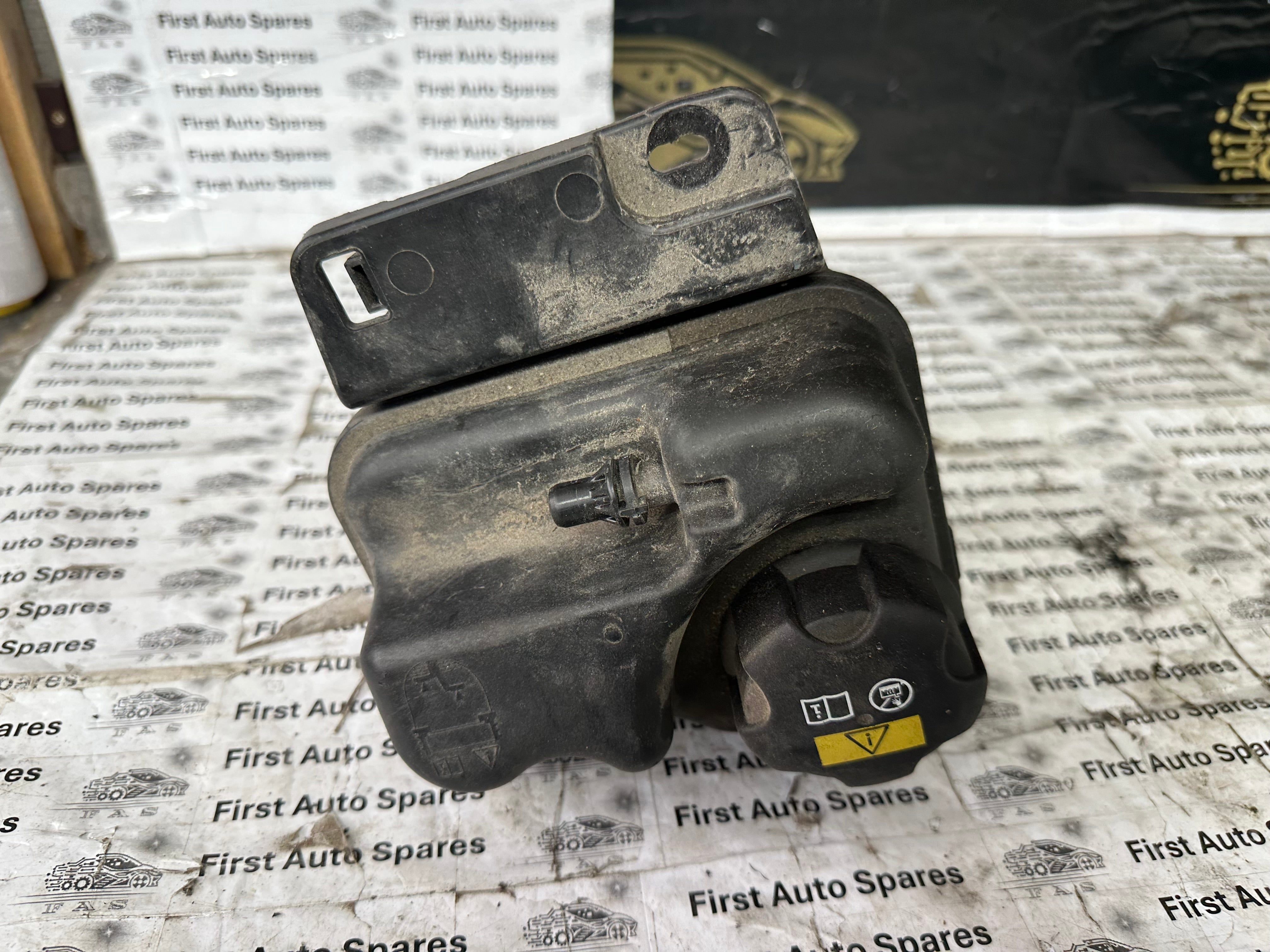 BMW F30 F31 2.0P Hybrid Expansion Bottle Tank Reservoir (8617048)