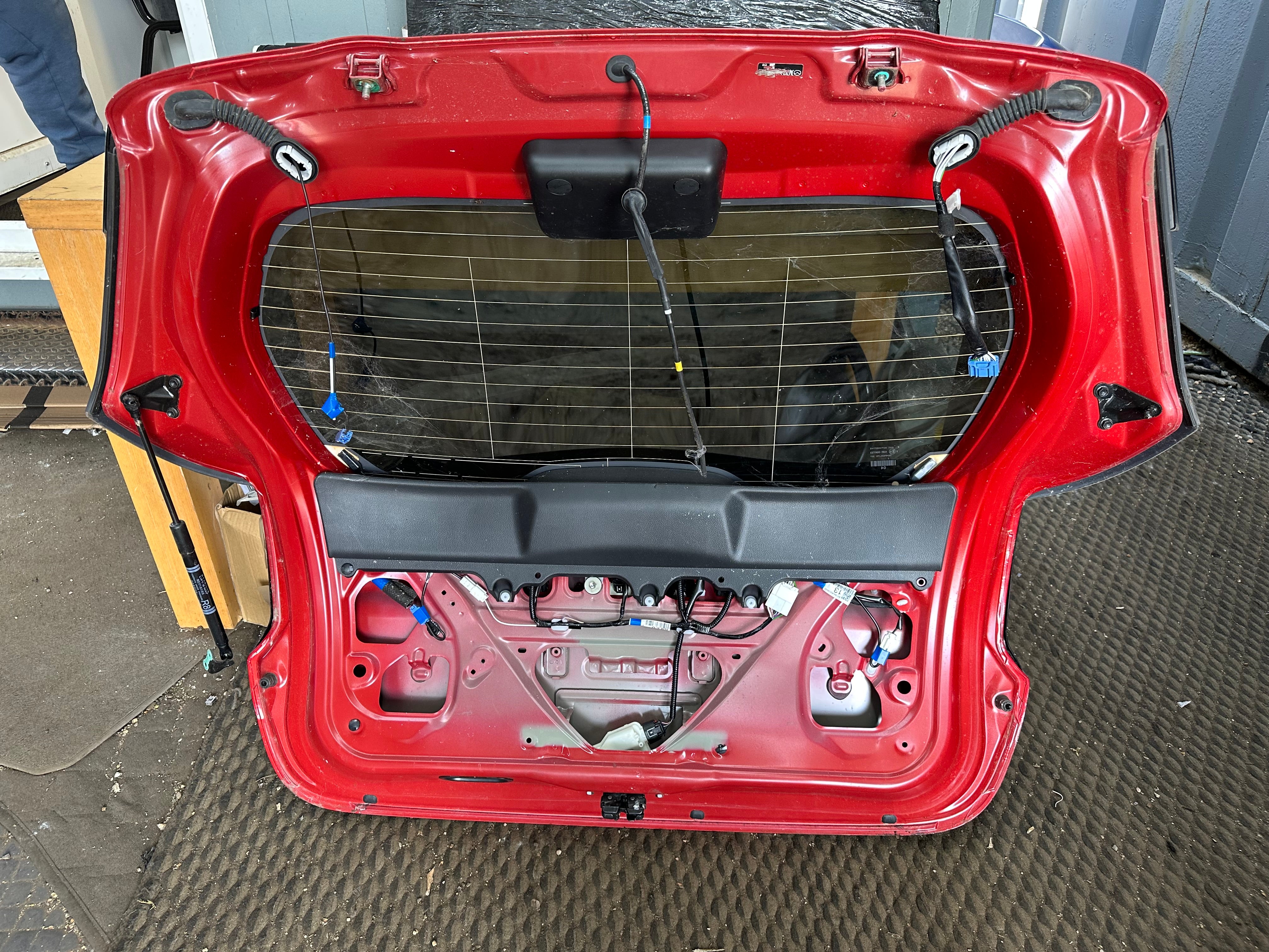 Toyota Yaris / Mazda 2 2020–2025 Tailgate | Boot Lid