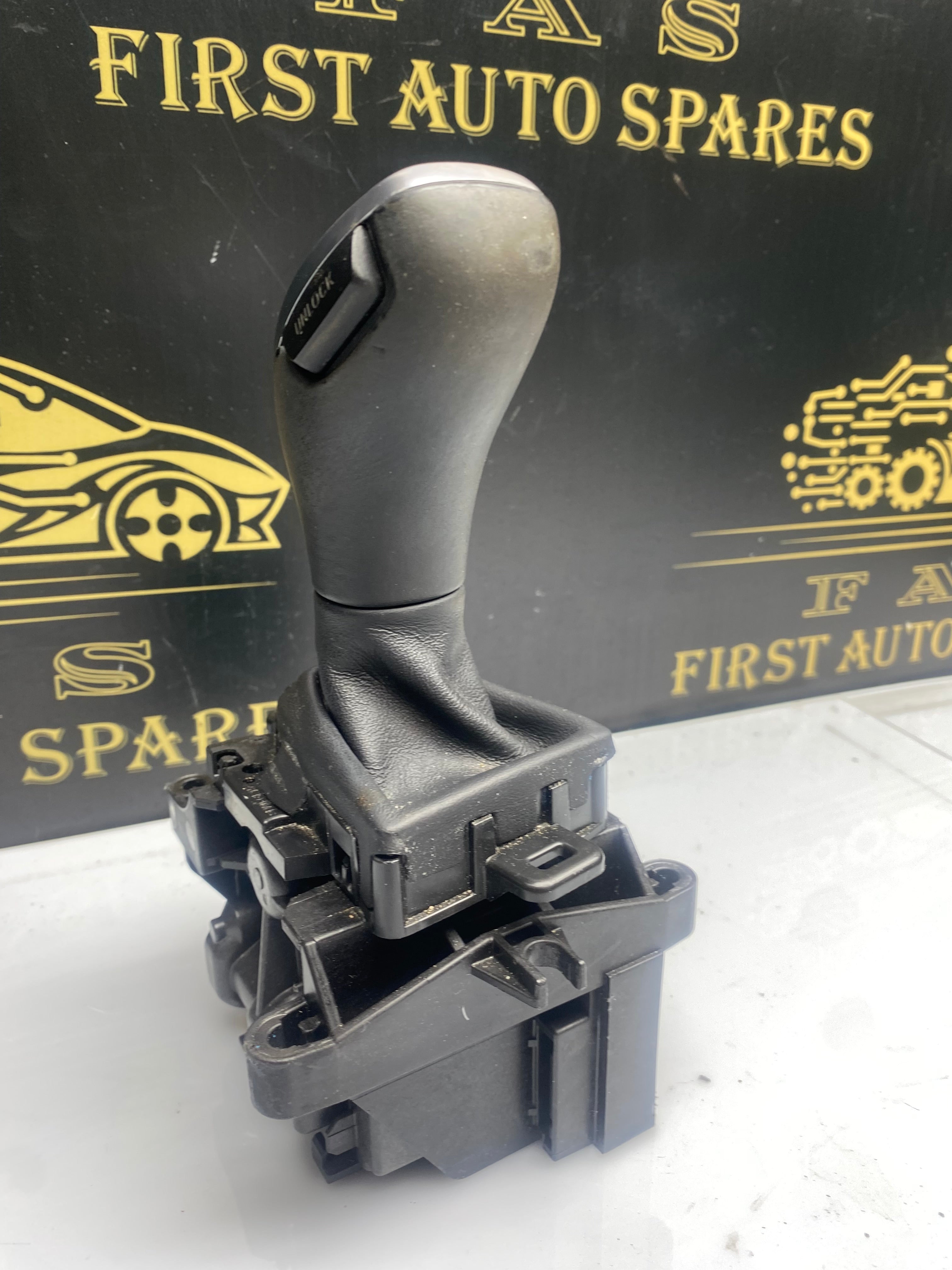 BMW 1 Series M140i Automatic Gear Selector – 2015–2020 (10099972-03)