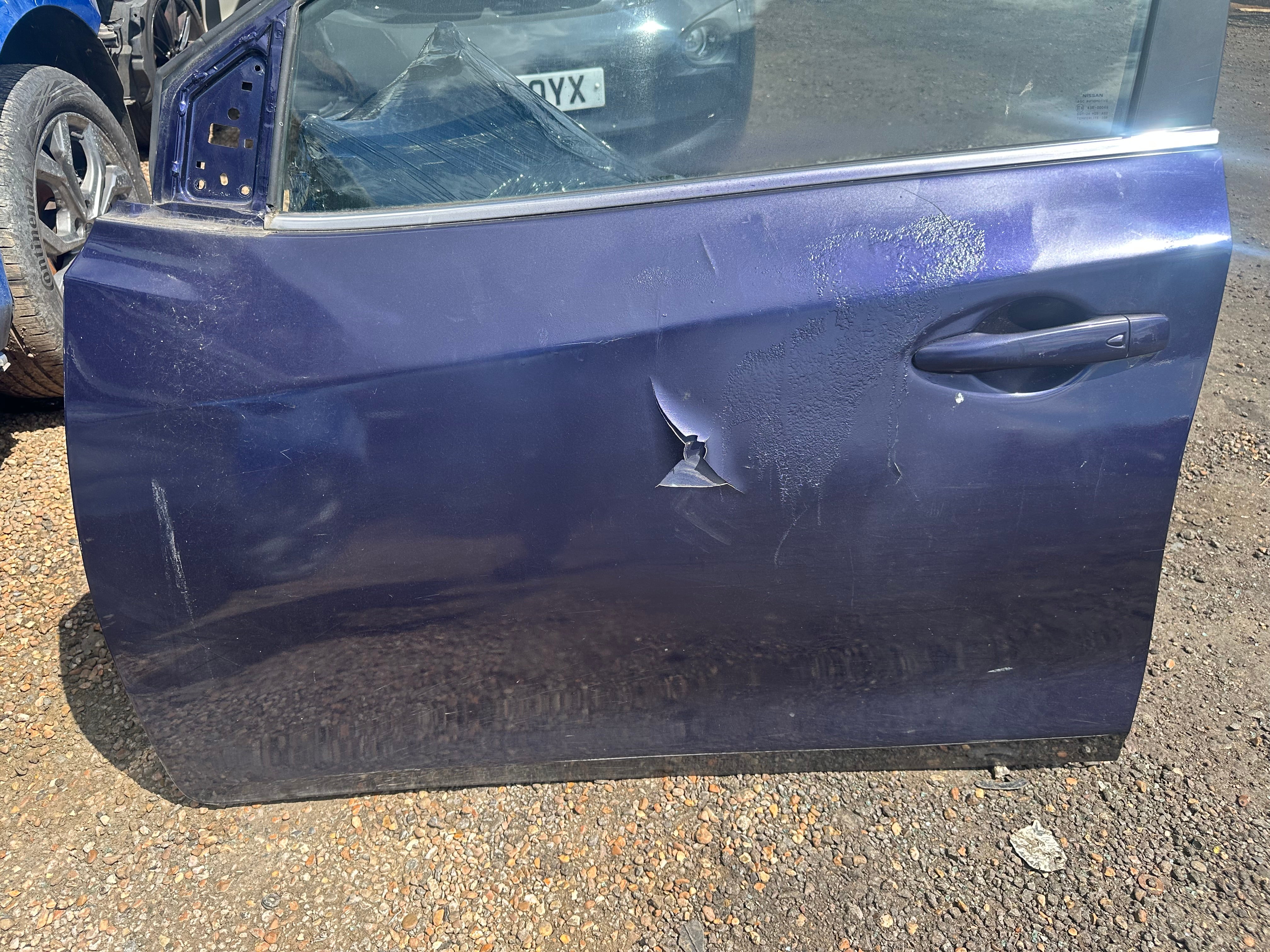 Nissan Pulsar 2014–2018 N/S/F Left Front Door – Colour Code: RBR (Blue)