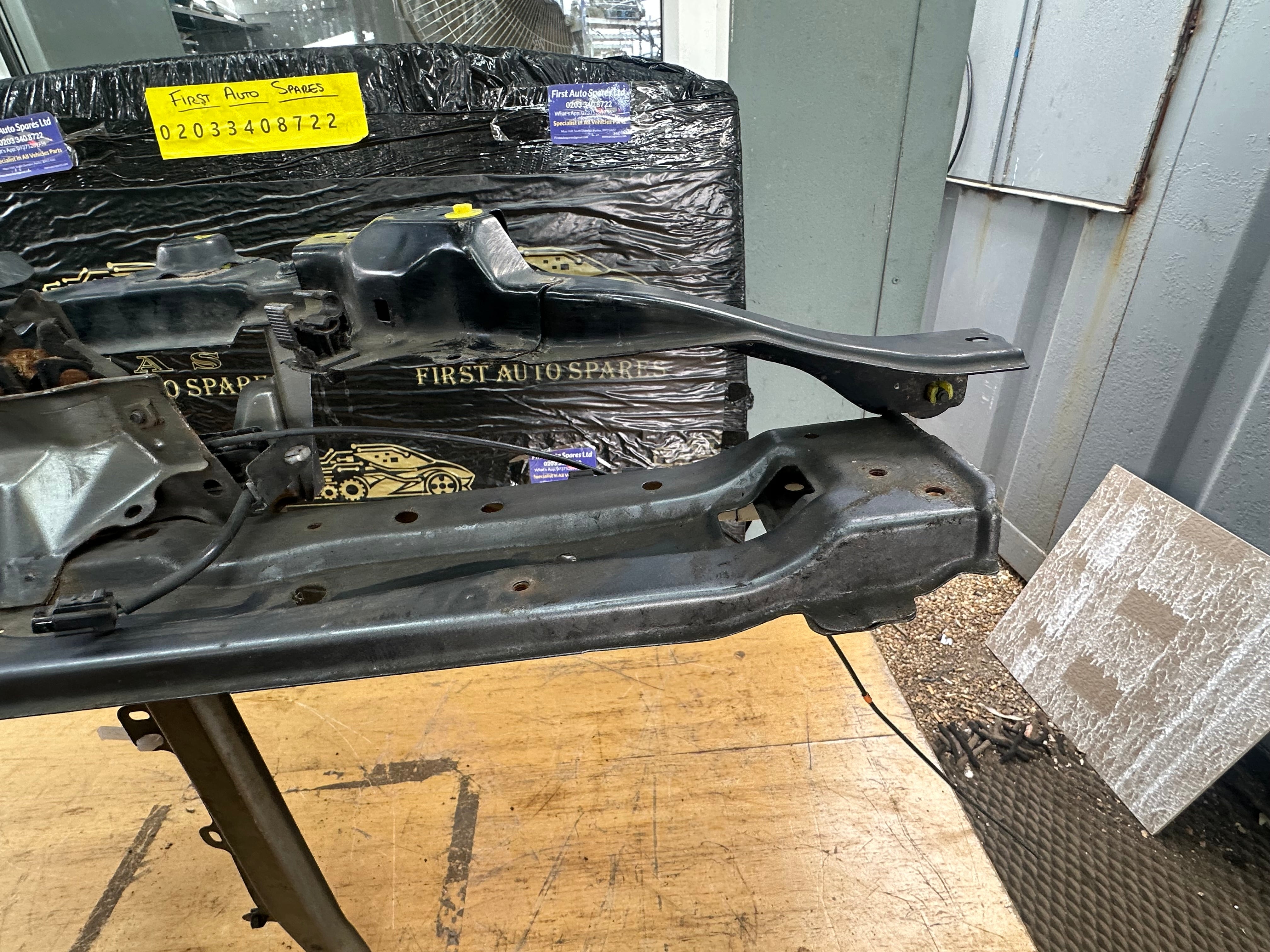 Toyota C-HR 2019 Front Top Slam Panel