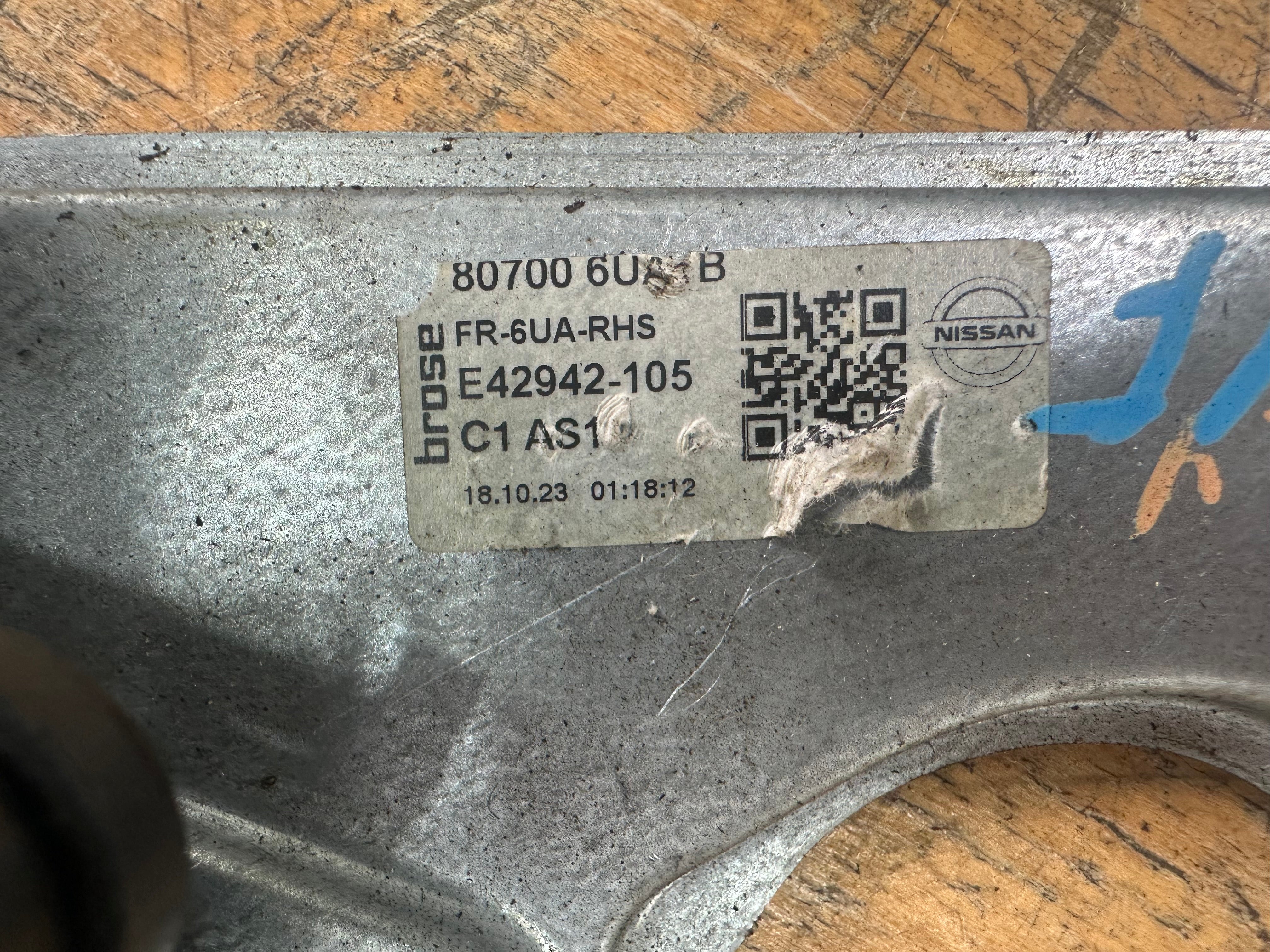 Nissan Qashqai 2021-2024 Front Right O/S/F Window Regulator (80700-6UA1B)