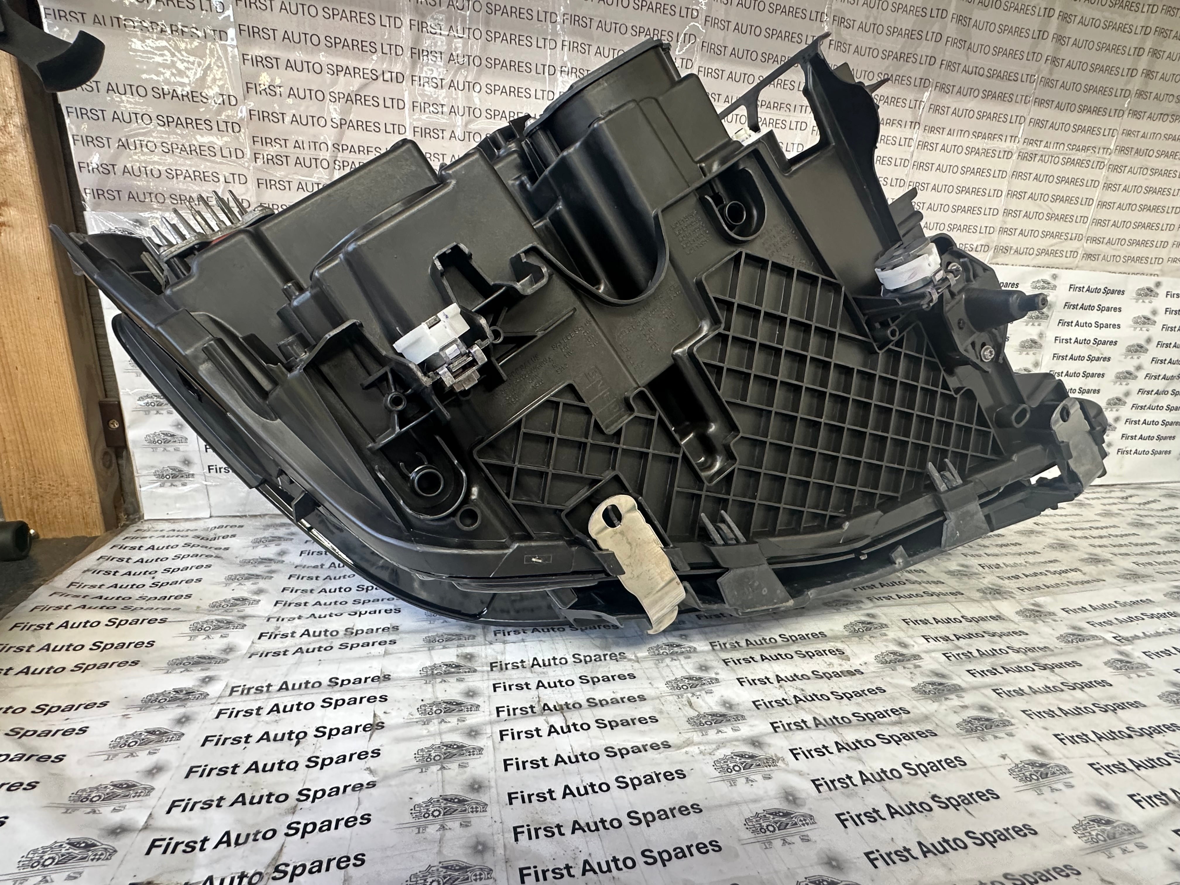BMW 5 Series G30 F90 G31 LED Left Headlight (9479273-10)