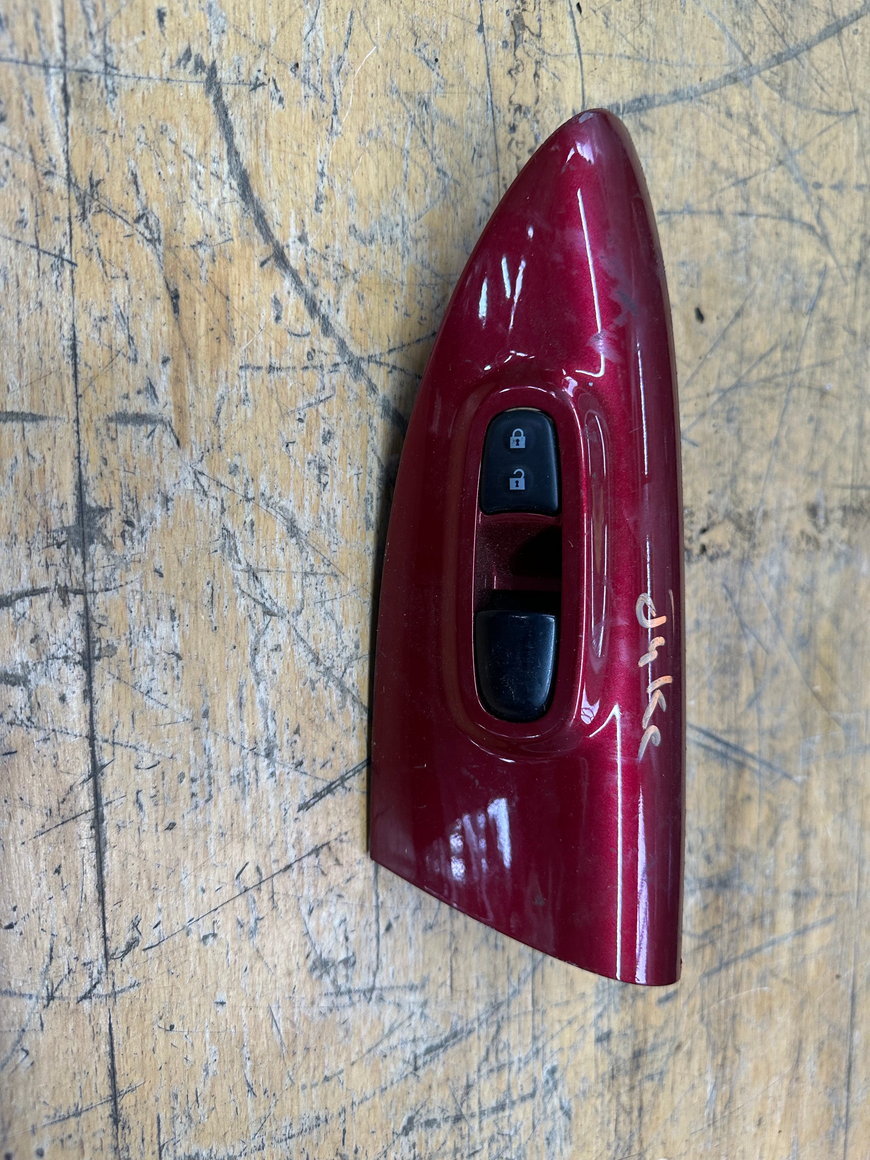 Nissan Juke 2012 F15 Passenger Left Front Window Control Switch (25411-1KA5A)