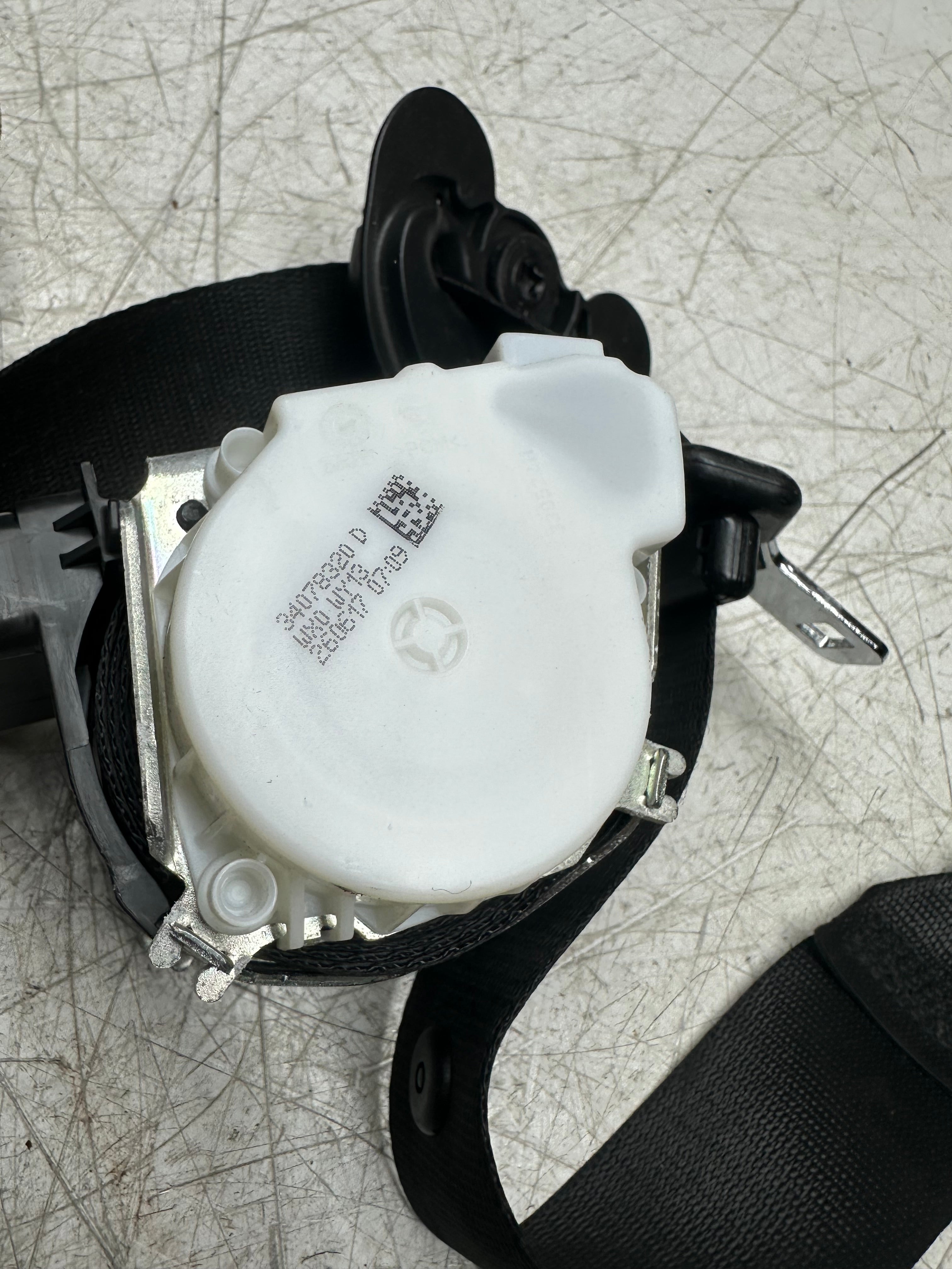 BMW 3 Series F30 / F31 Front Seat Belt – Left Passenger Side (34078320D)