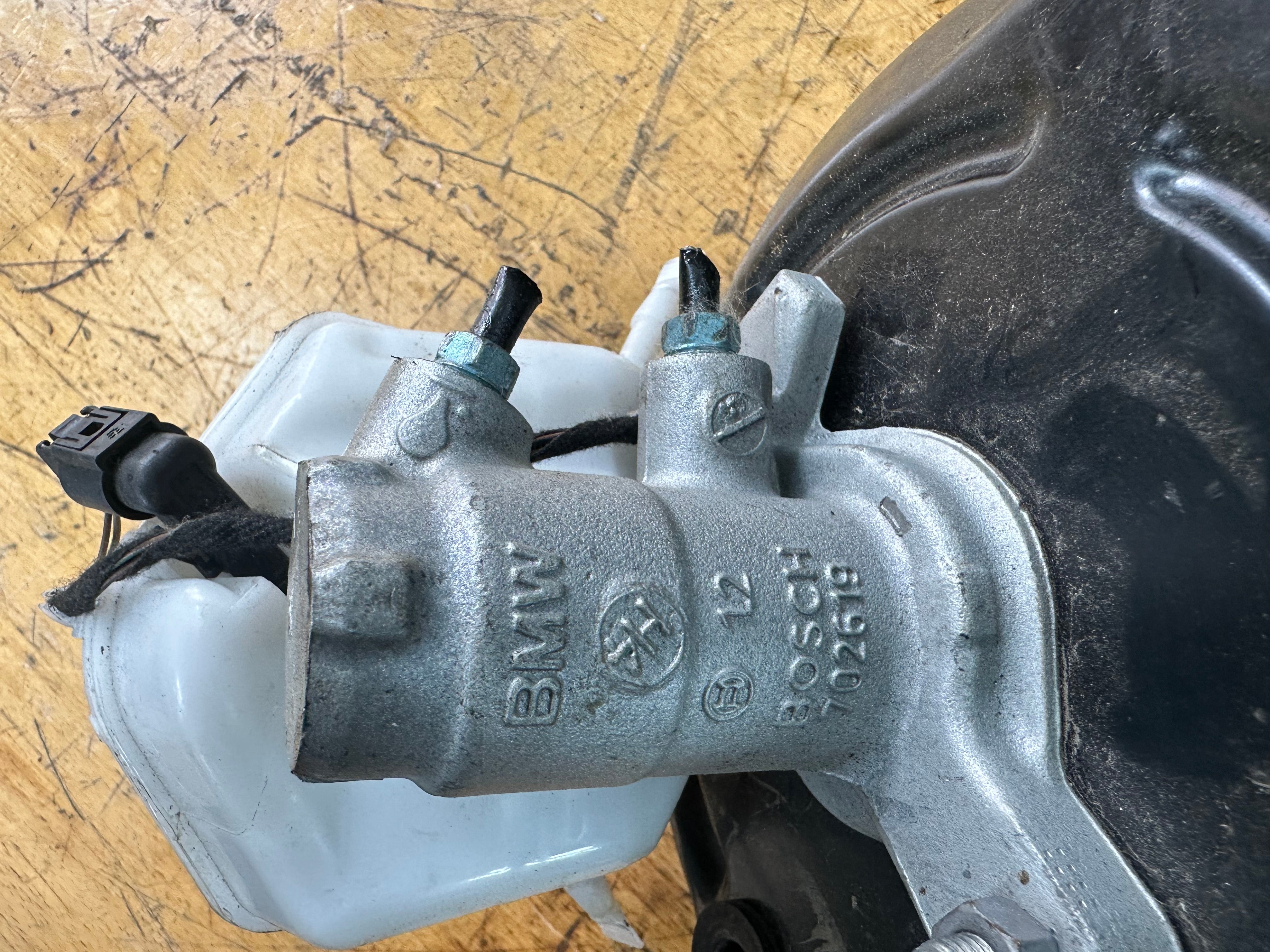 BMW 3 Series F30 2.0 Diesel Brake Servo & Master Cylinder (6798423)