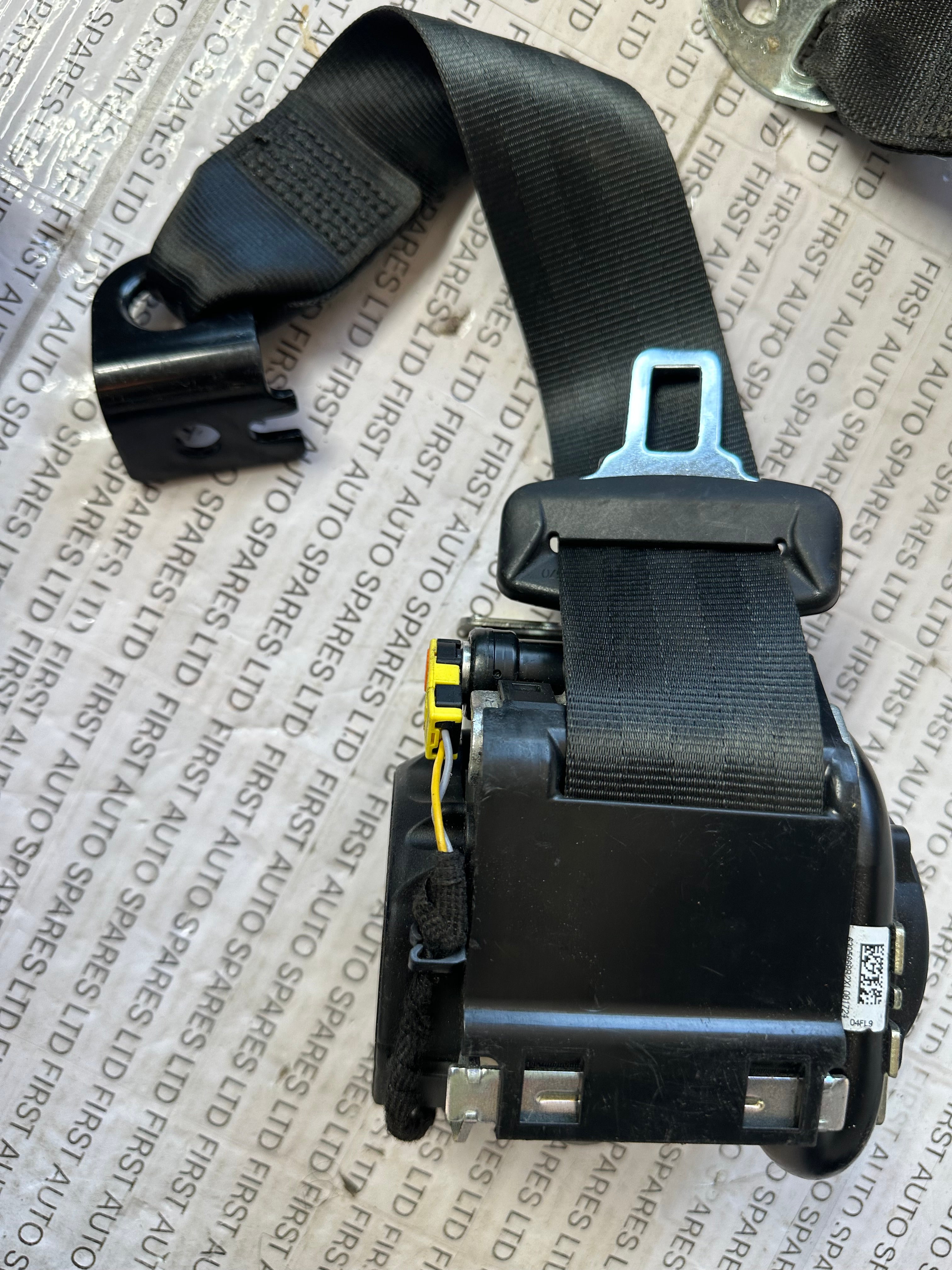 Jaguar F-Pace 2016-2020 Rear Seat Belt (631752900C)