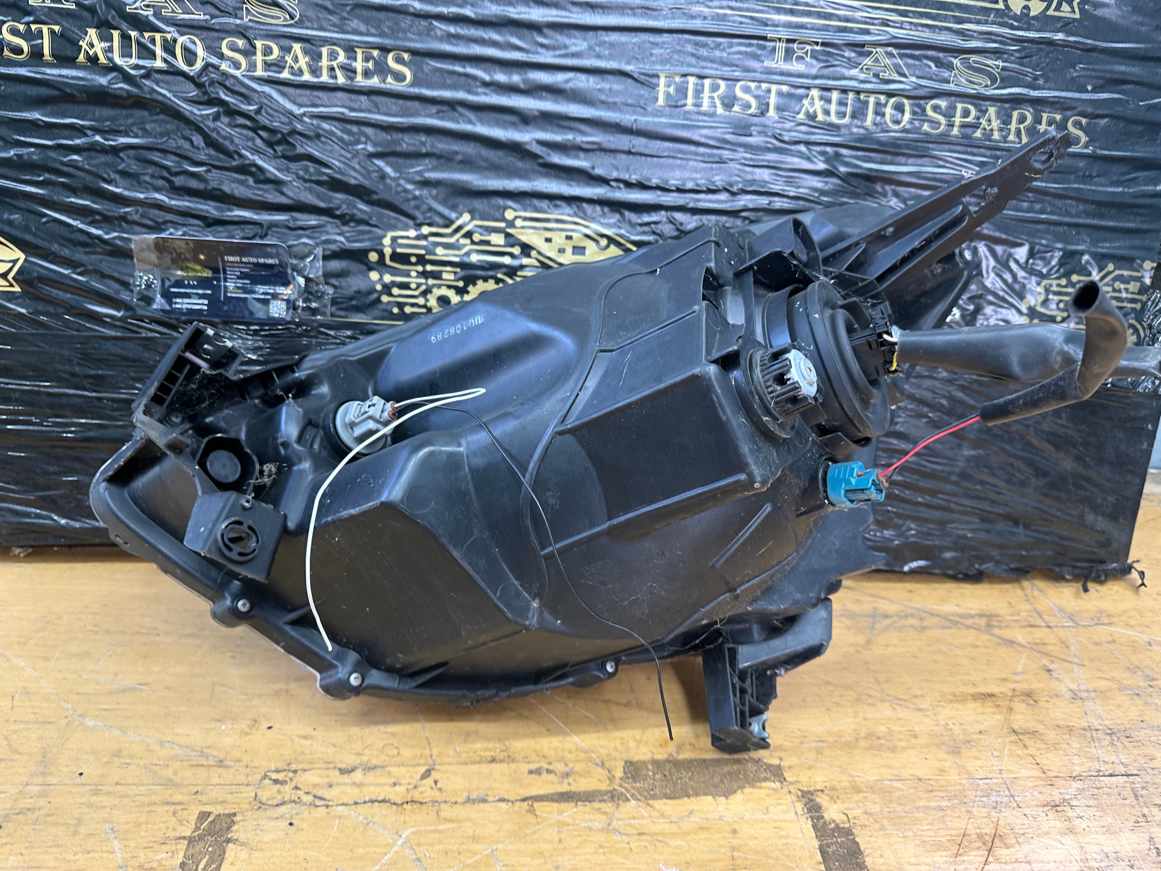 Nissan Micra 2014 Right Driver’s Headlight (80-215-11G2R-M)