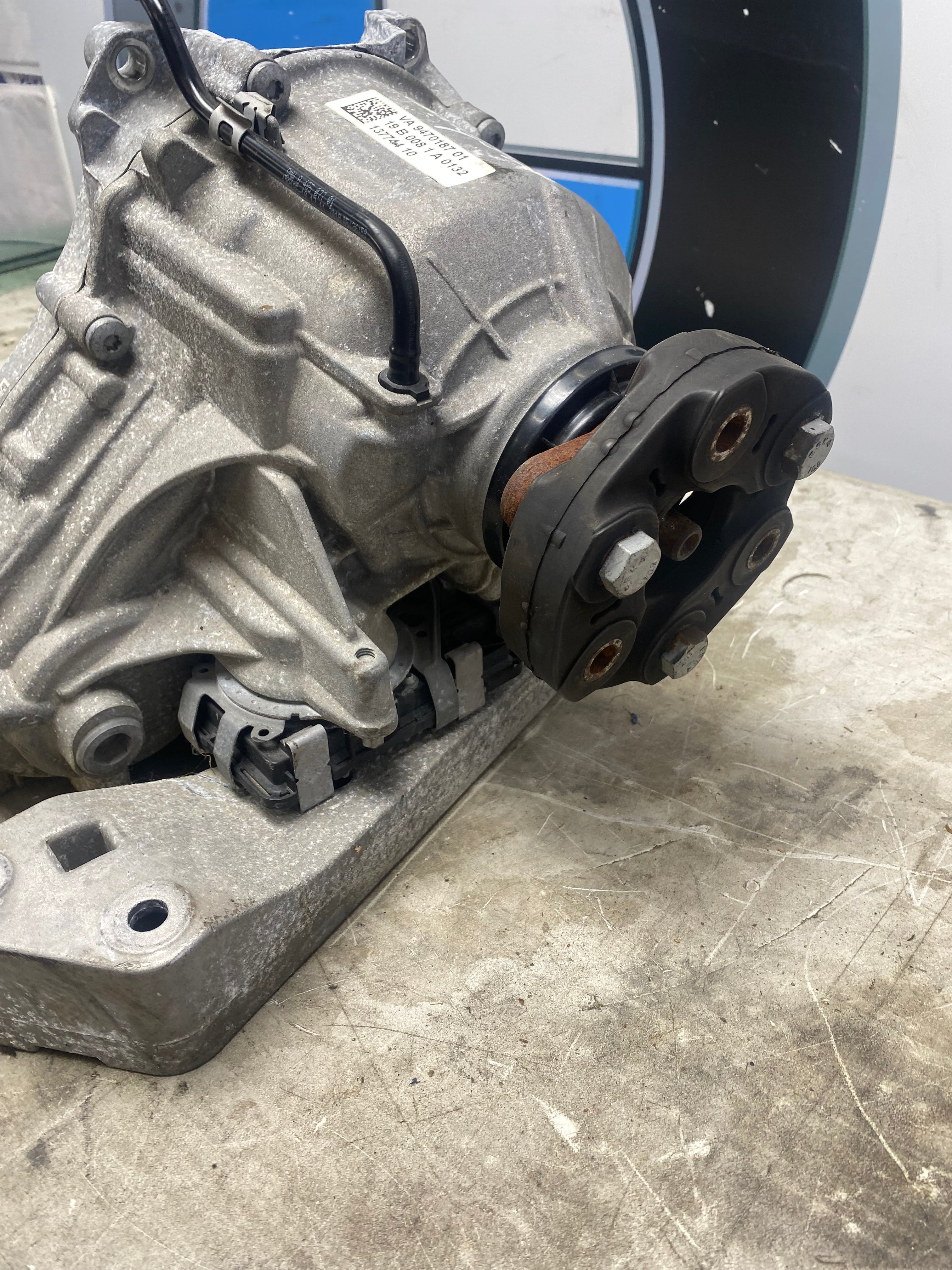BMW G20 / G21 / G30 / G31 / G01 / G02 Automatic Torque Splitter – 2019–2024 (13774410)
