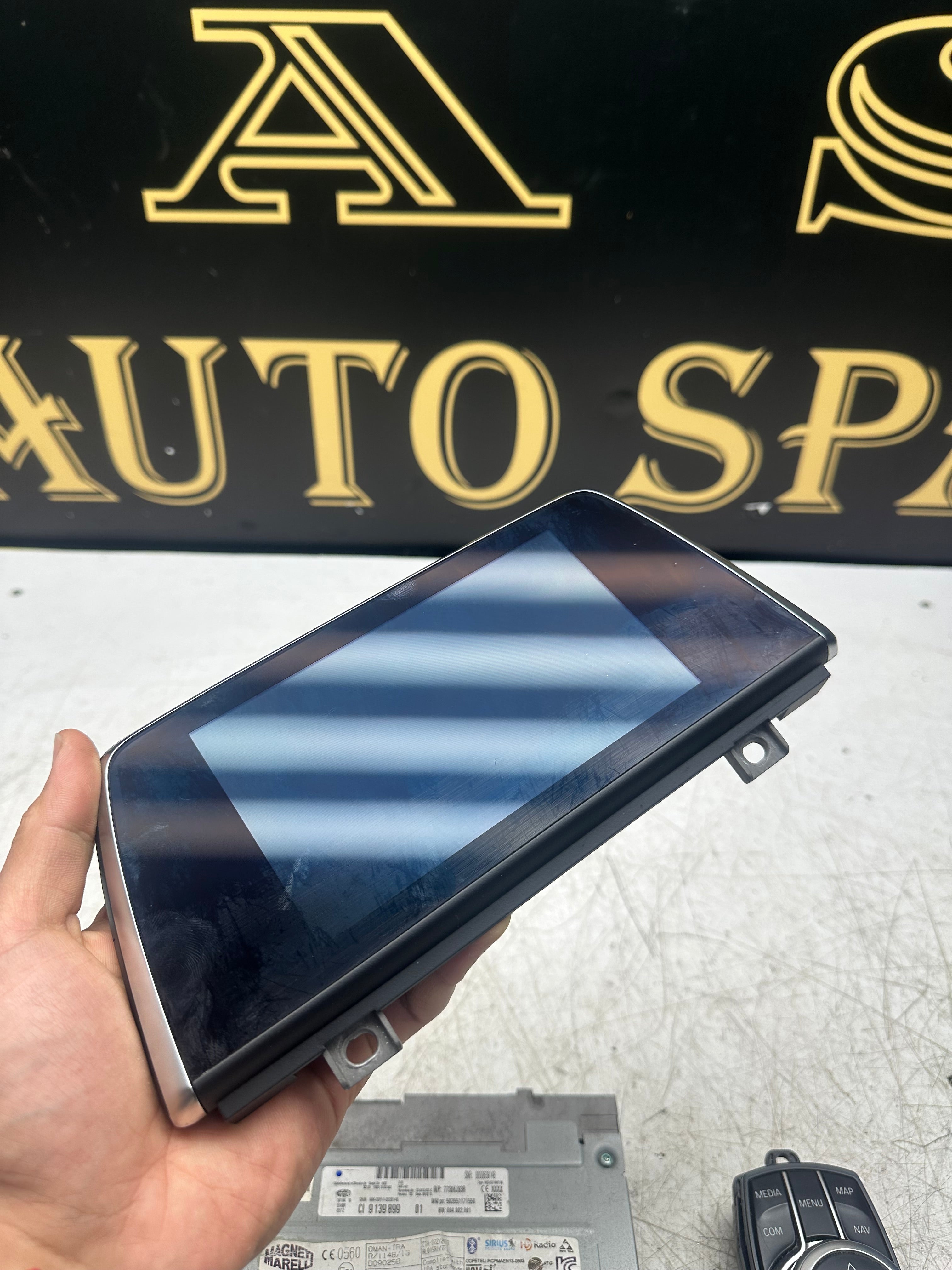 BMW 2 Series Gran Tourer F46 Display Kit / iDrive Controller 9139899 / 9490067 / 8803368