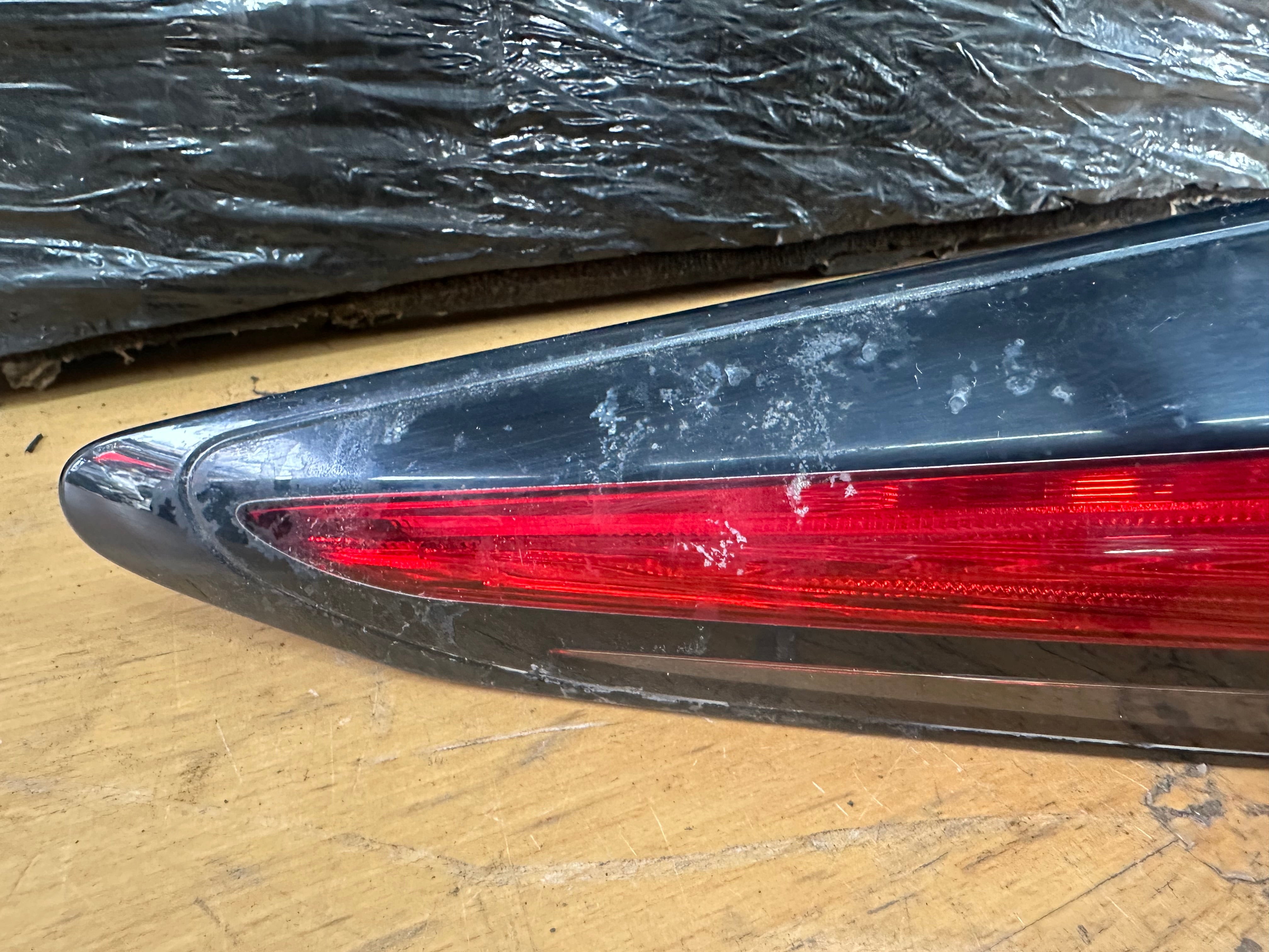 Nissan Leaf ZE1 2017–2024 Passenger Left Rear Tail Light LH (26555-5SH1A)