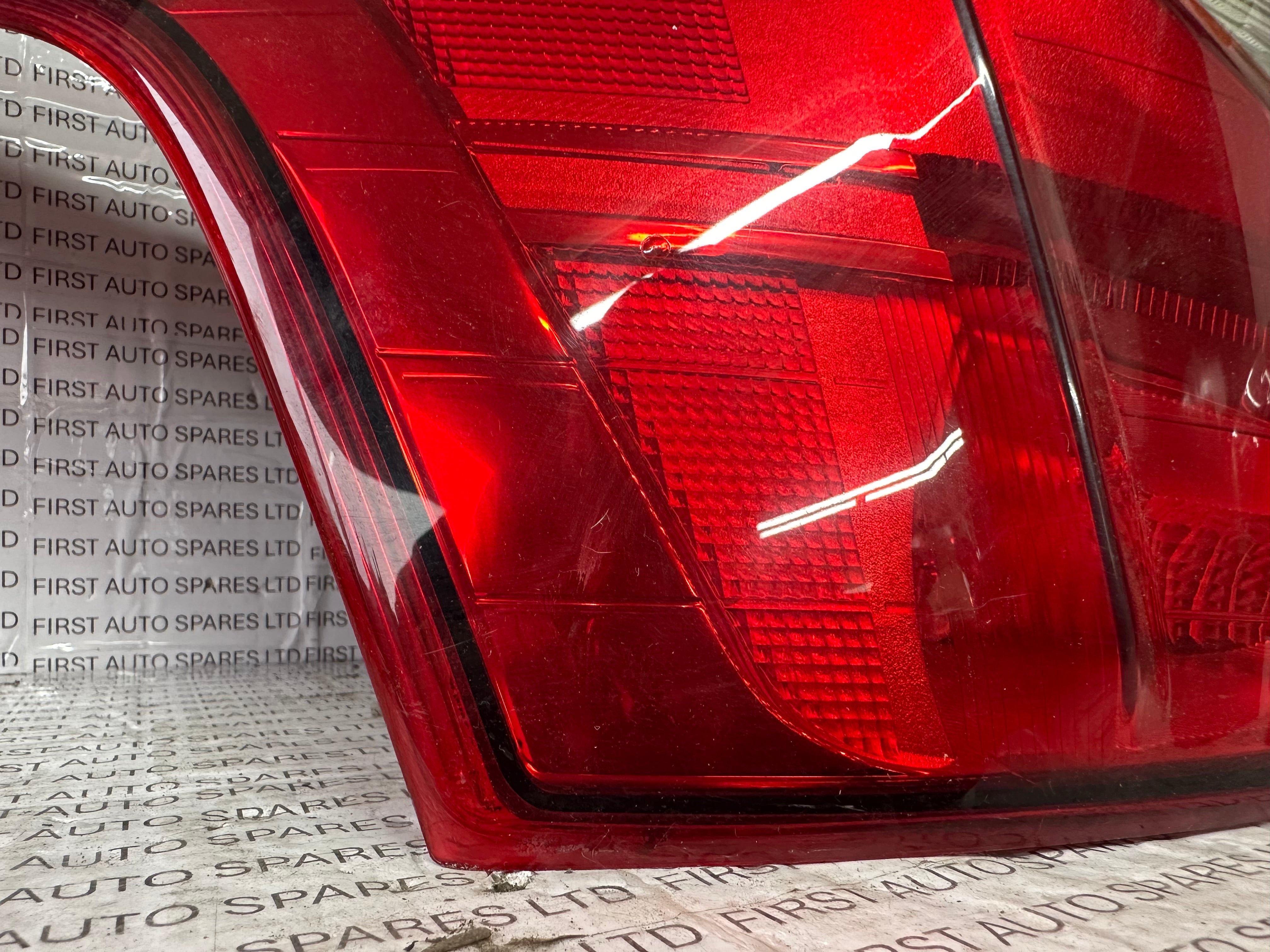 Ford Focus MK3 2012 Right Left Tail Light (BM51-13405-AB)
