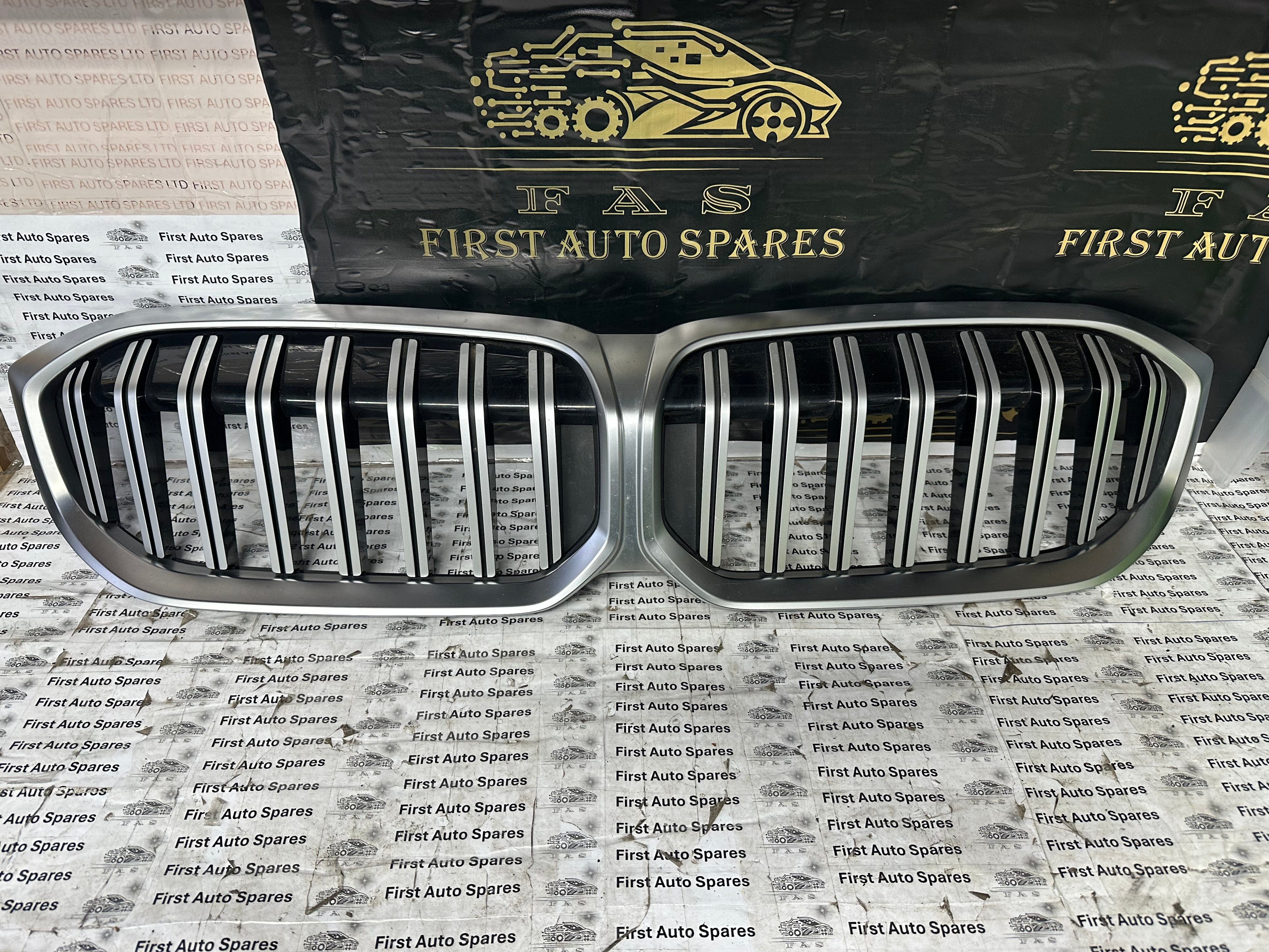 BMW 3 Series G20 LCI Front Grille 2022-2024 (192976-10)