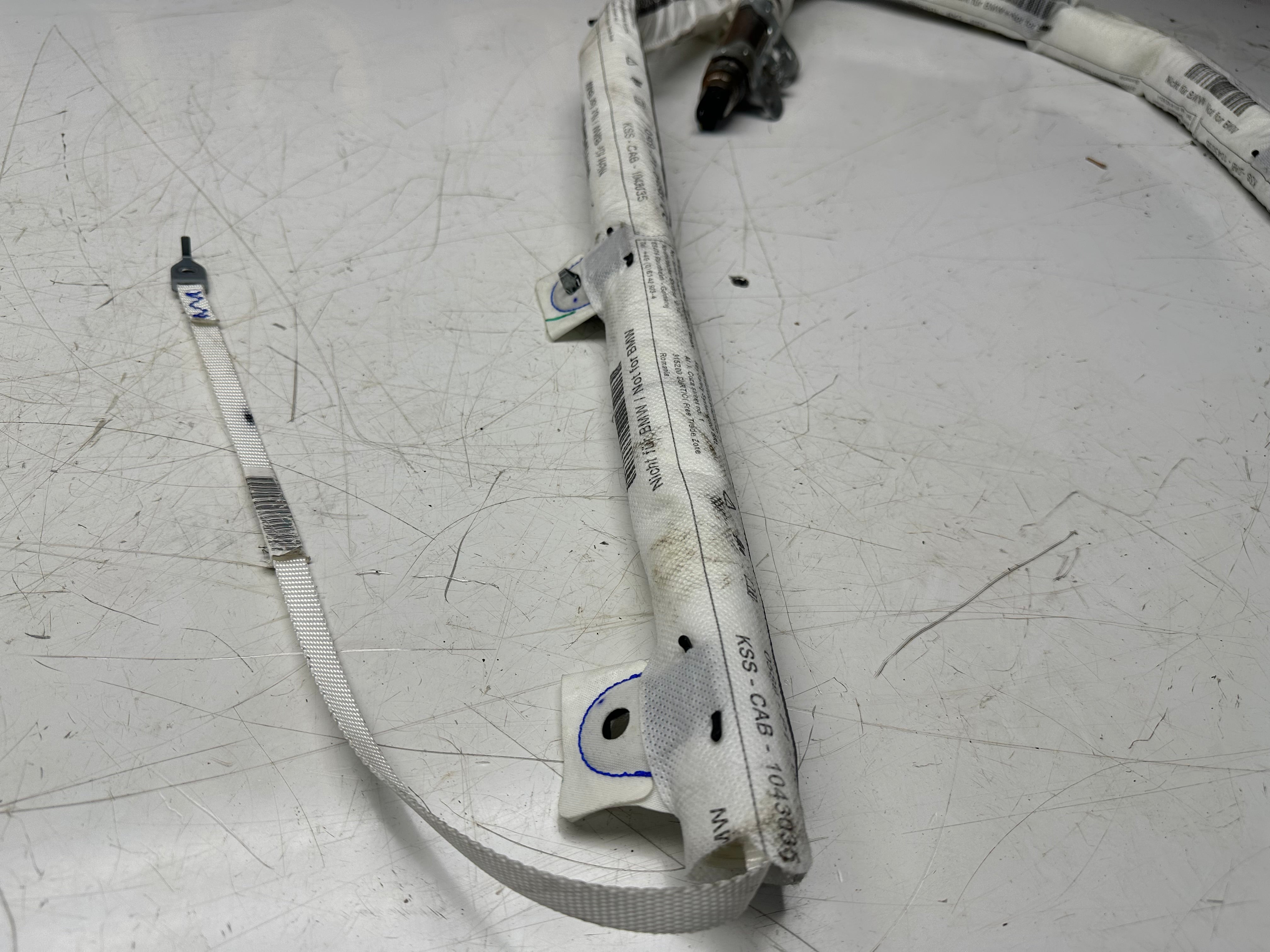 BMW 5 Series Roof Curtain Airbag Left (84737251710) (17B146106772) (0589-P1-000589)