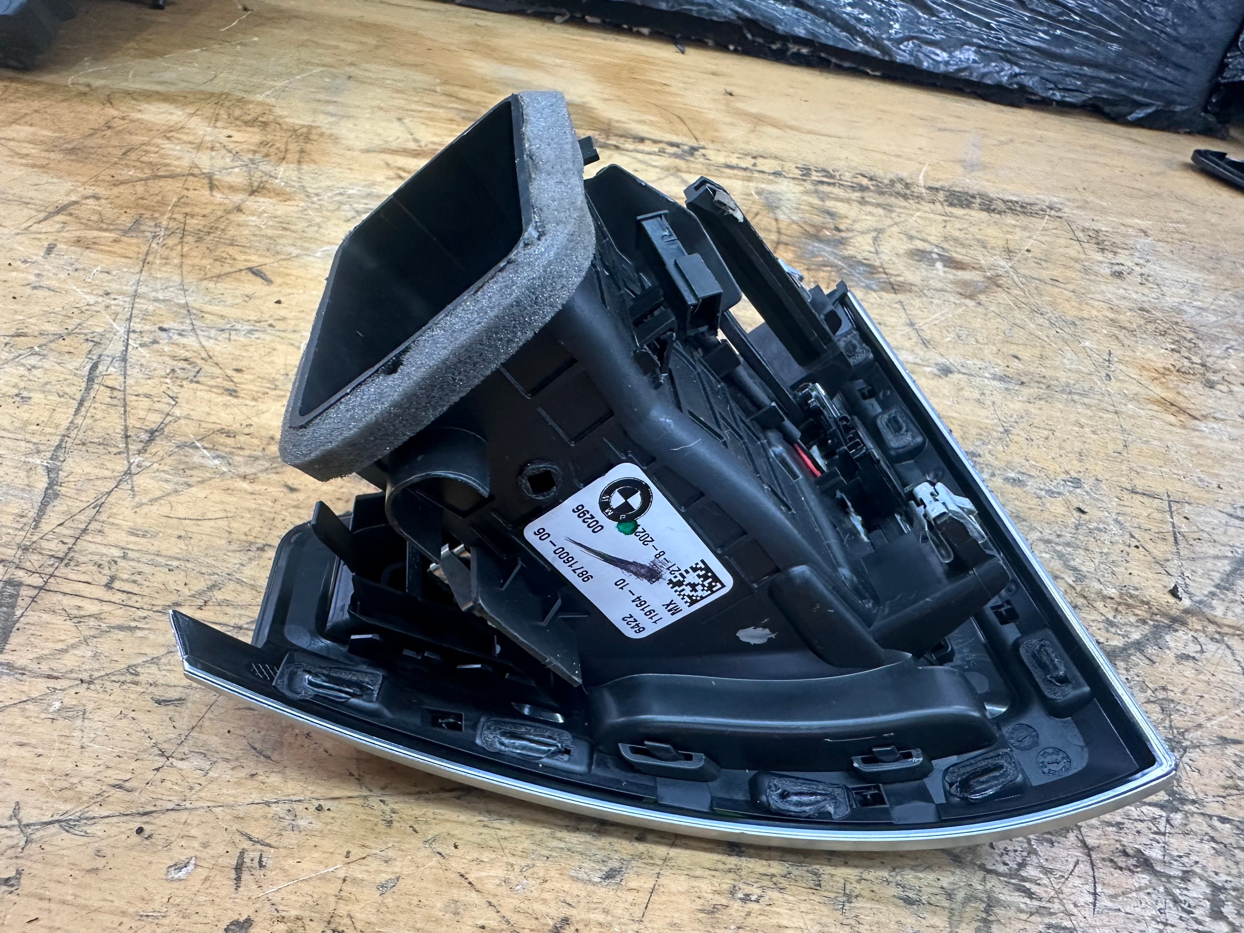 BMW G01 G02 G08 X3 X4 Driver’s Right Side Air Vent (9871600) (9871600-06)