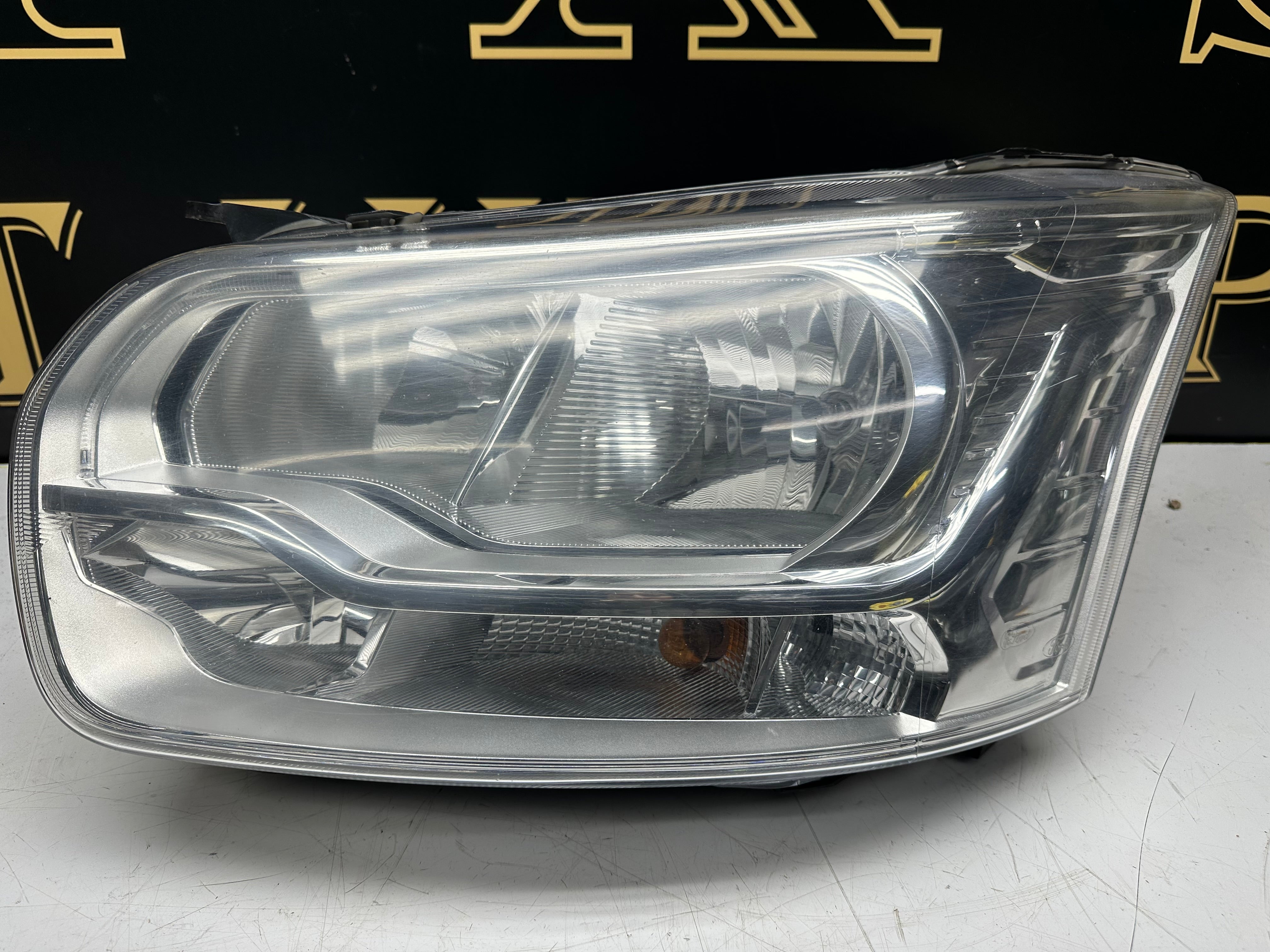 Ford Transit Mk8 Left Headlight Headlamp Light 14–20 (BK31-13D153-AF)