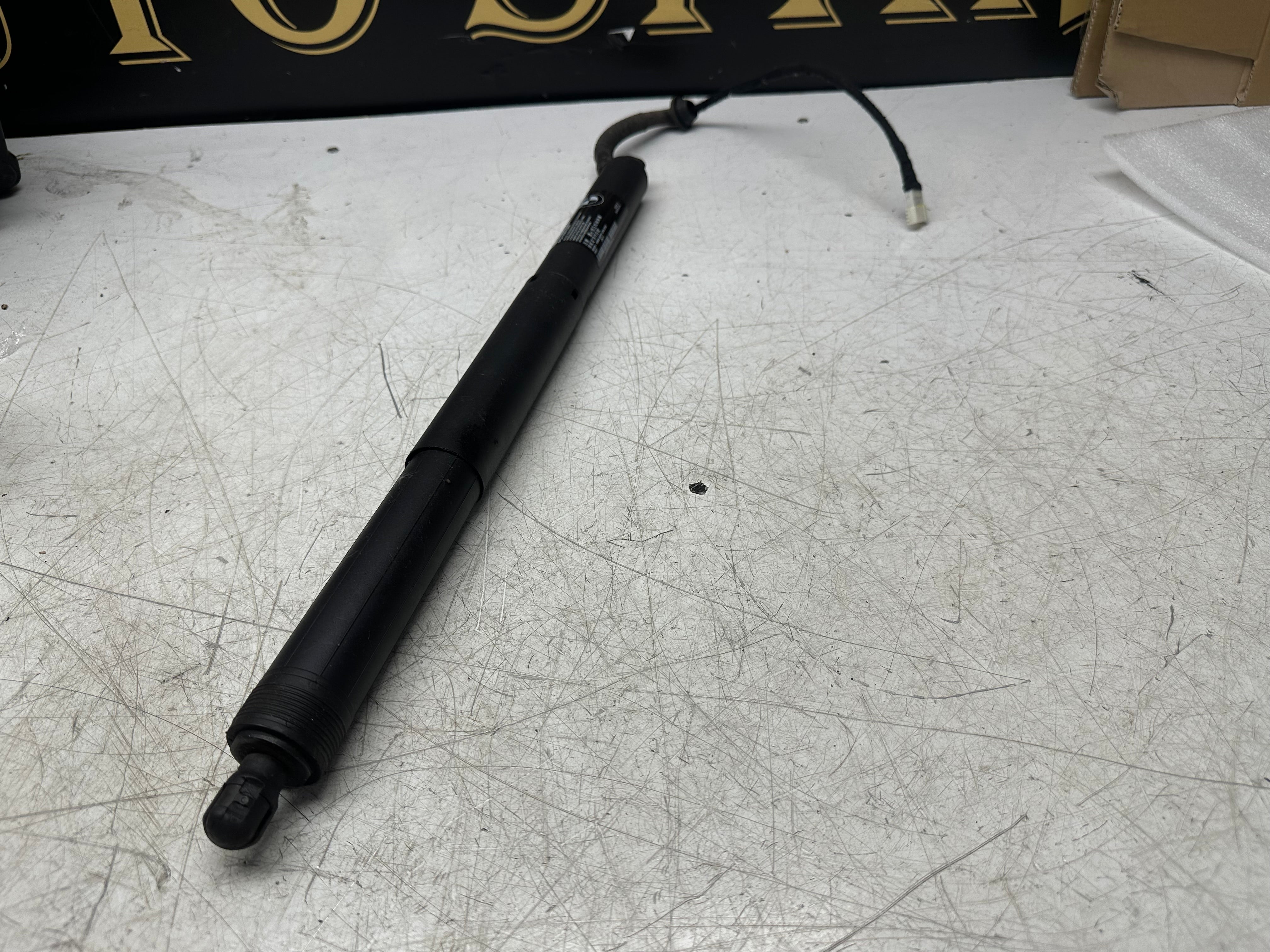 BMW Springs Cylinder Struts Absorber 4823282 182022 10