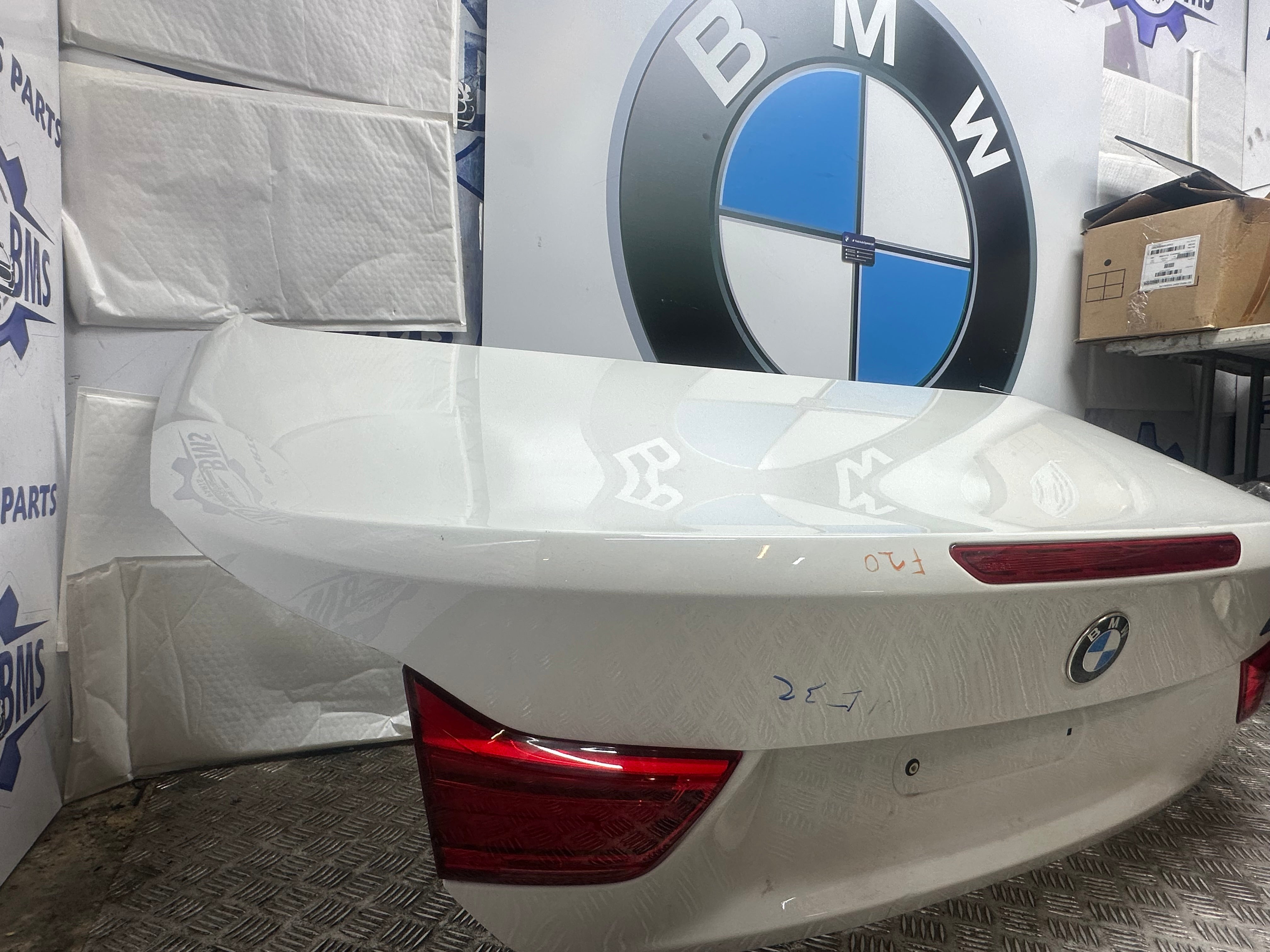 BMW M4 F33 Convertible Bootlid / Trunk Lid 2014–2020