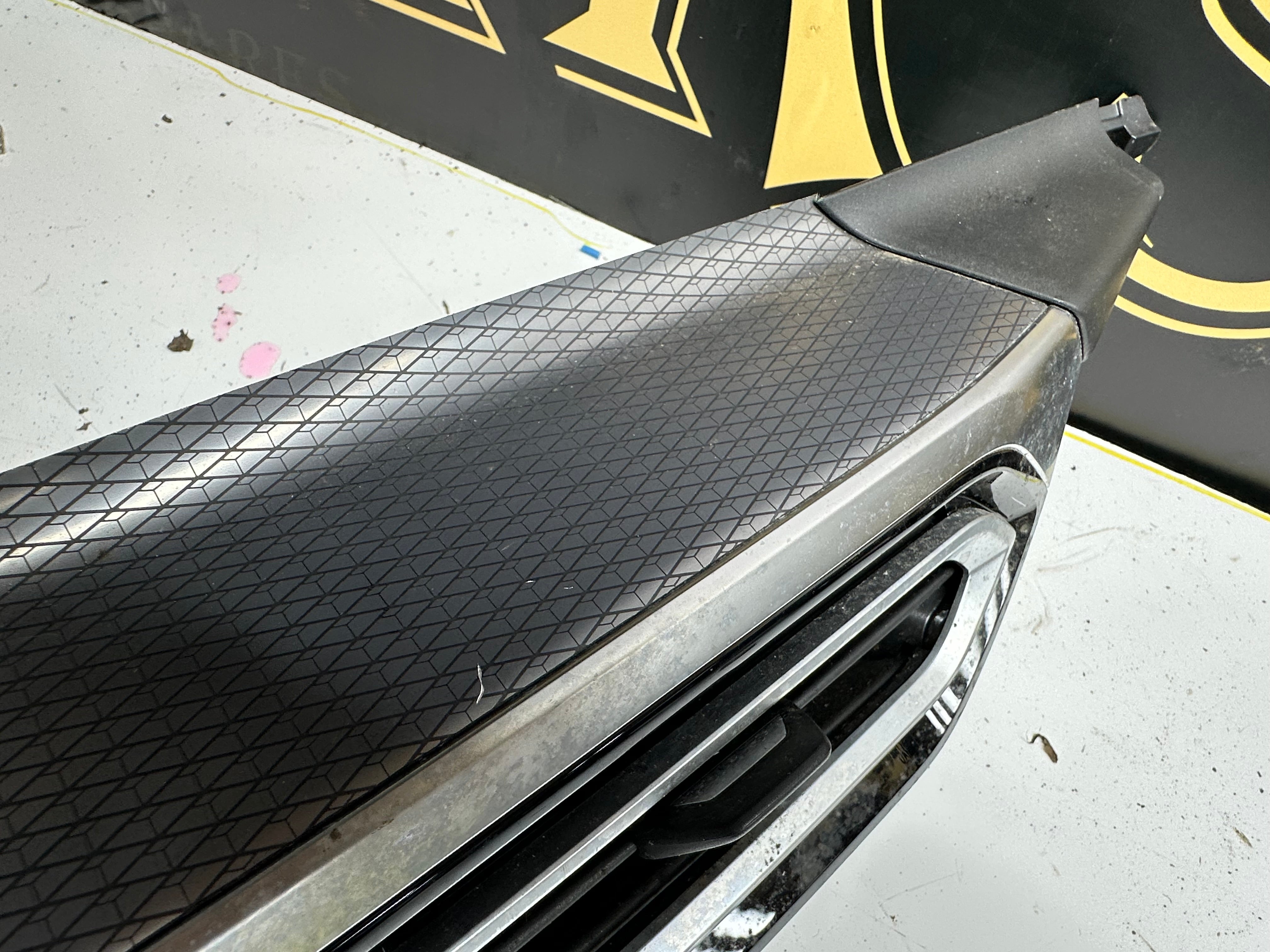 BMW 3 G20 G21 2023-24 Dashboard Glove Box Trim (9P962571809) (3036875)