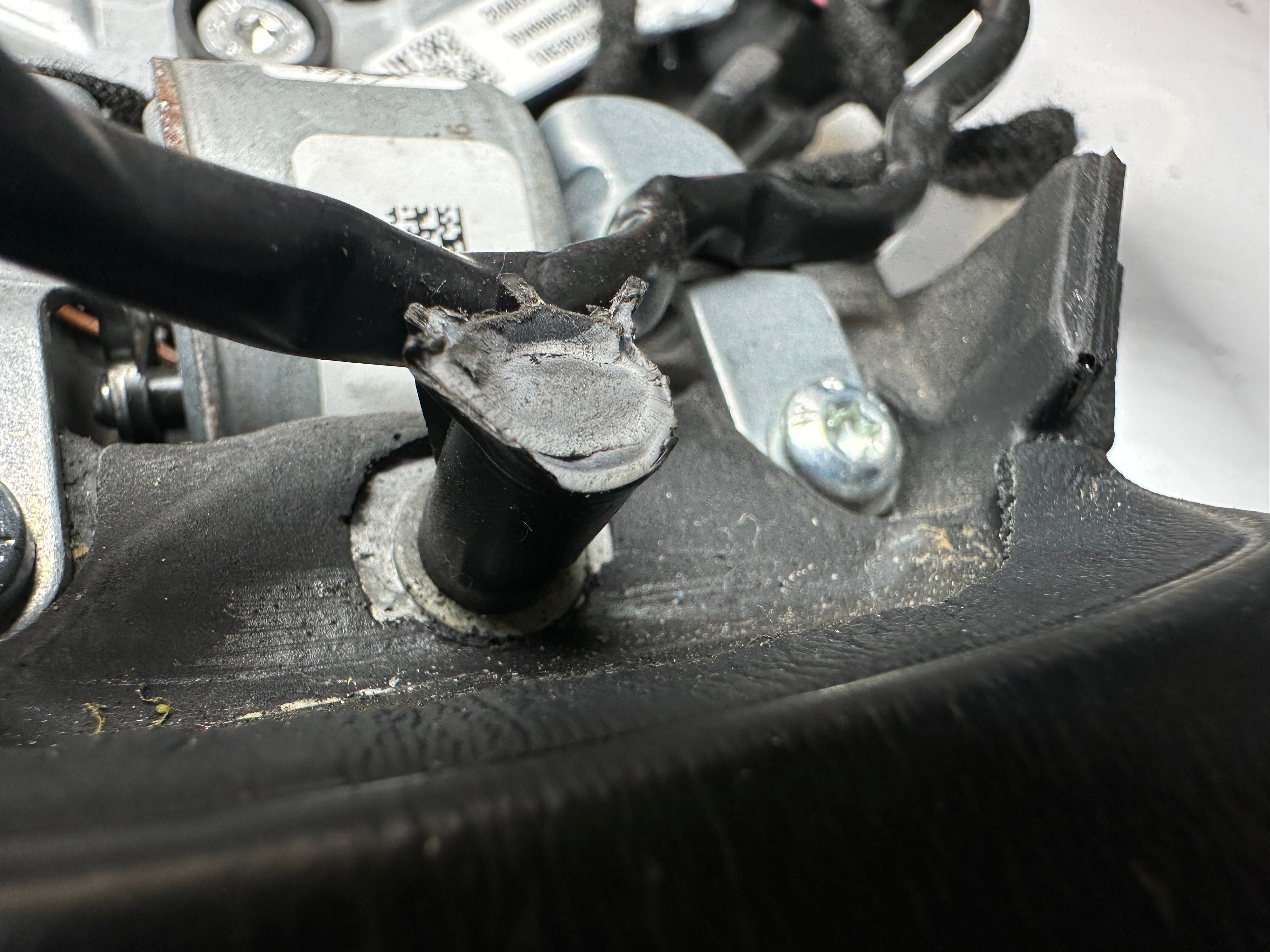 BMW F15 X5 2013–2016 Multifunction Leather Steering Wheel (2460575385-02)