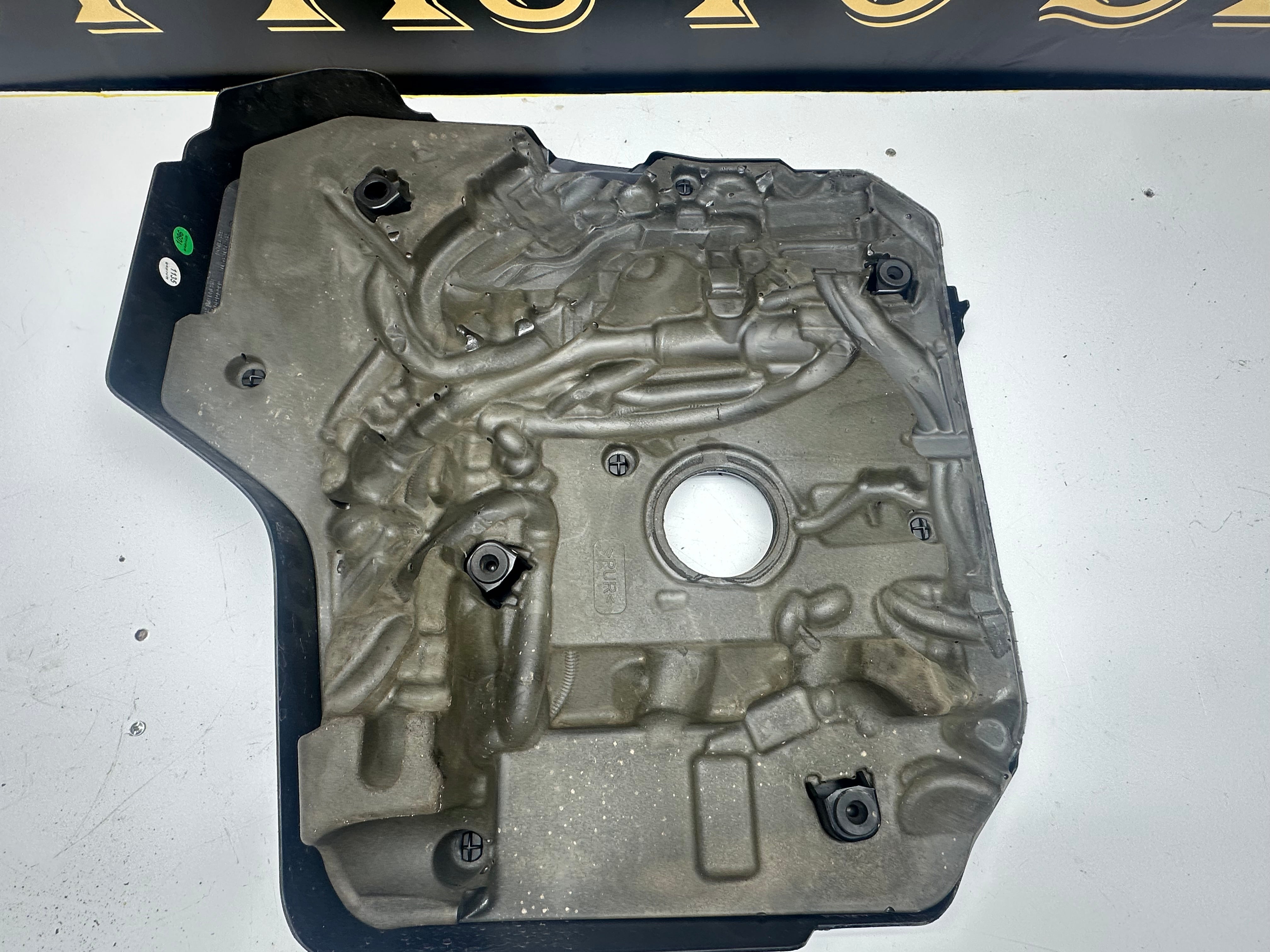 BMW 3 G20 G80 G28 Engine Cover 330e Plug-In Hybrid (19183210) (11148676204)