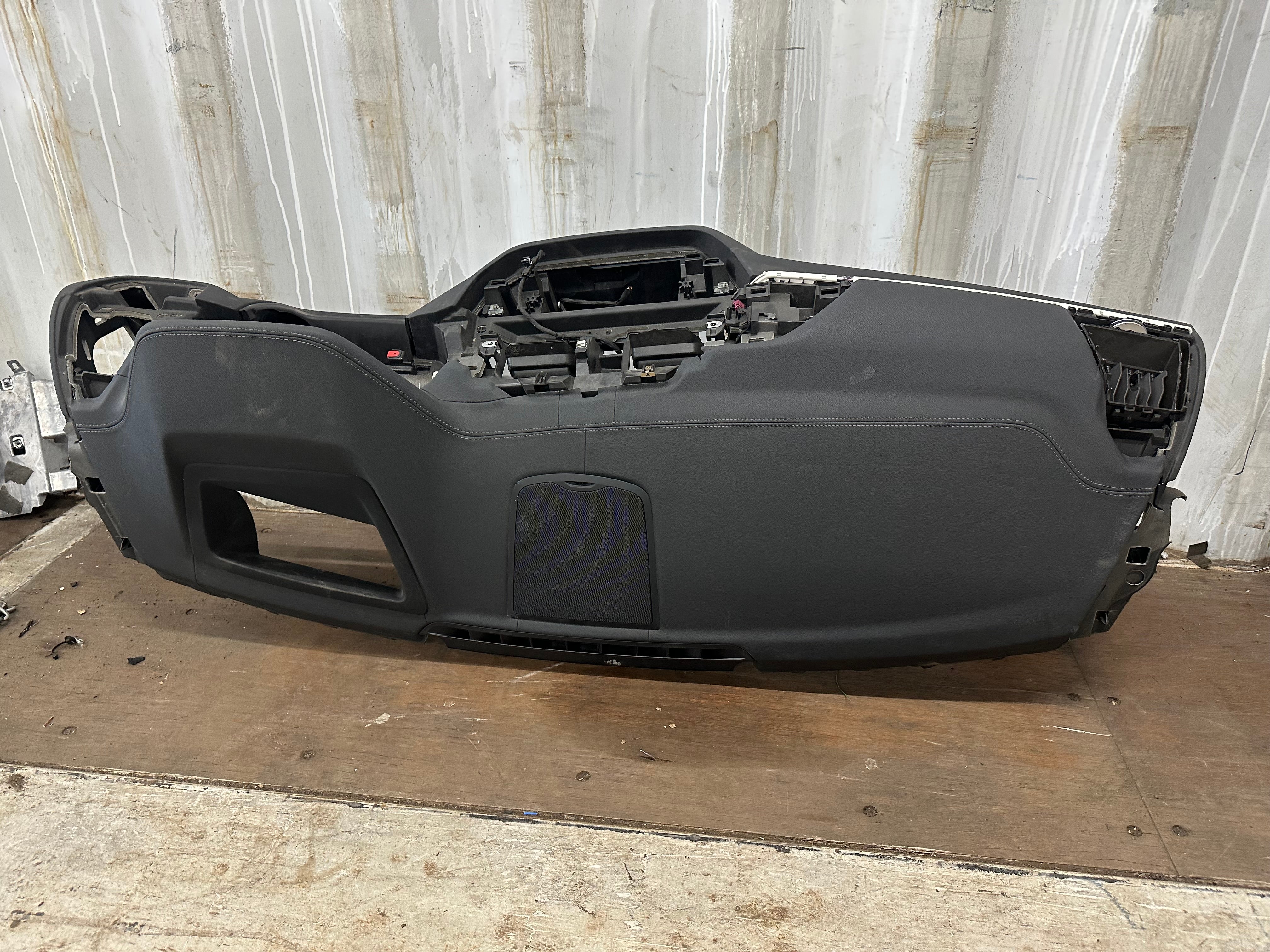 BMW iX3 / X3 / X4 G01 LCI Dashboard Black RHD – 2022–2024