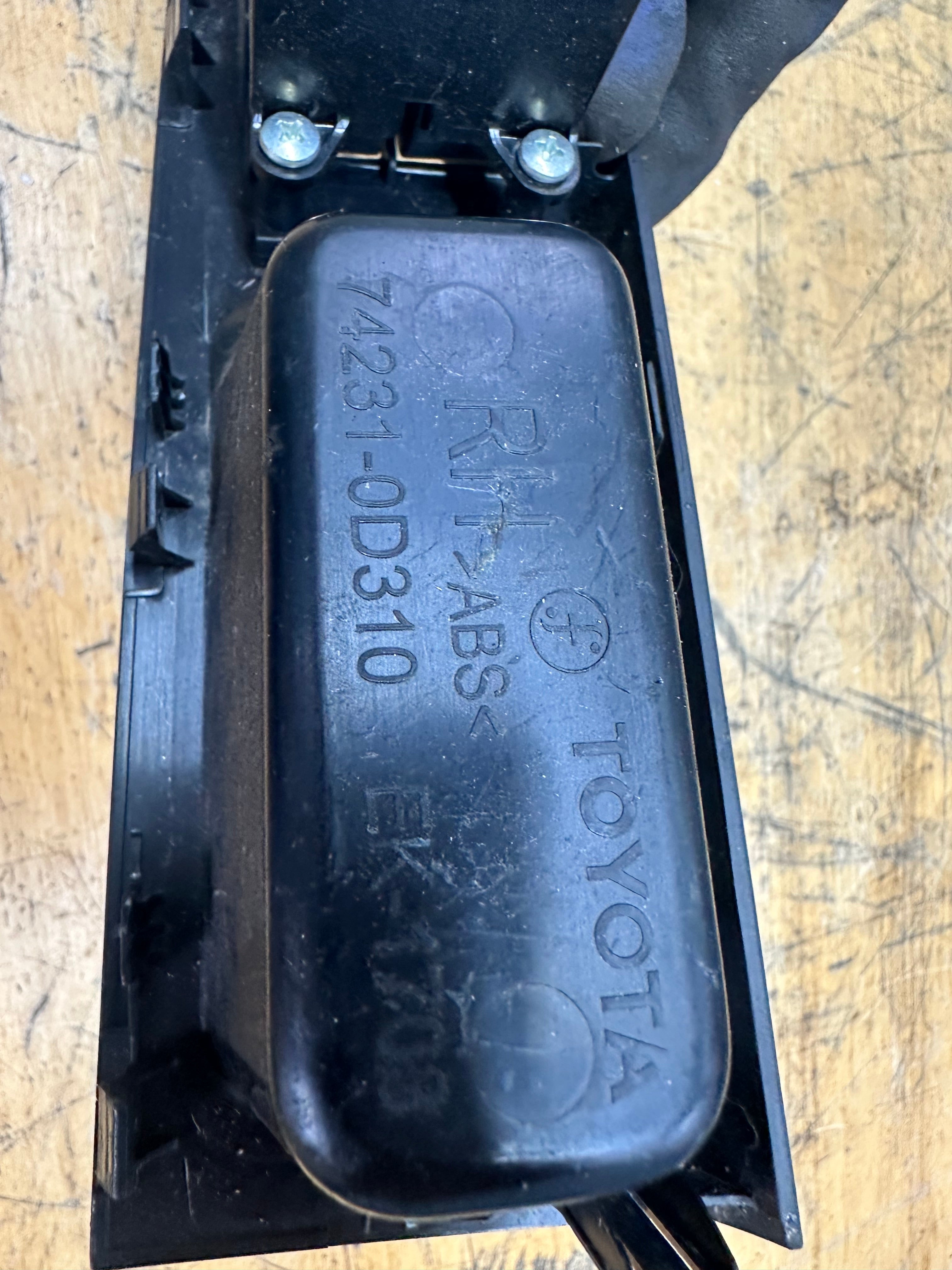 Toyota Yaris 2014 Front Right Driver’s Window Control Switch (74231-0D310)