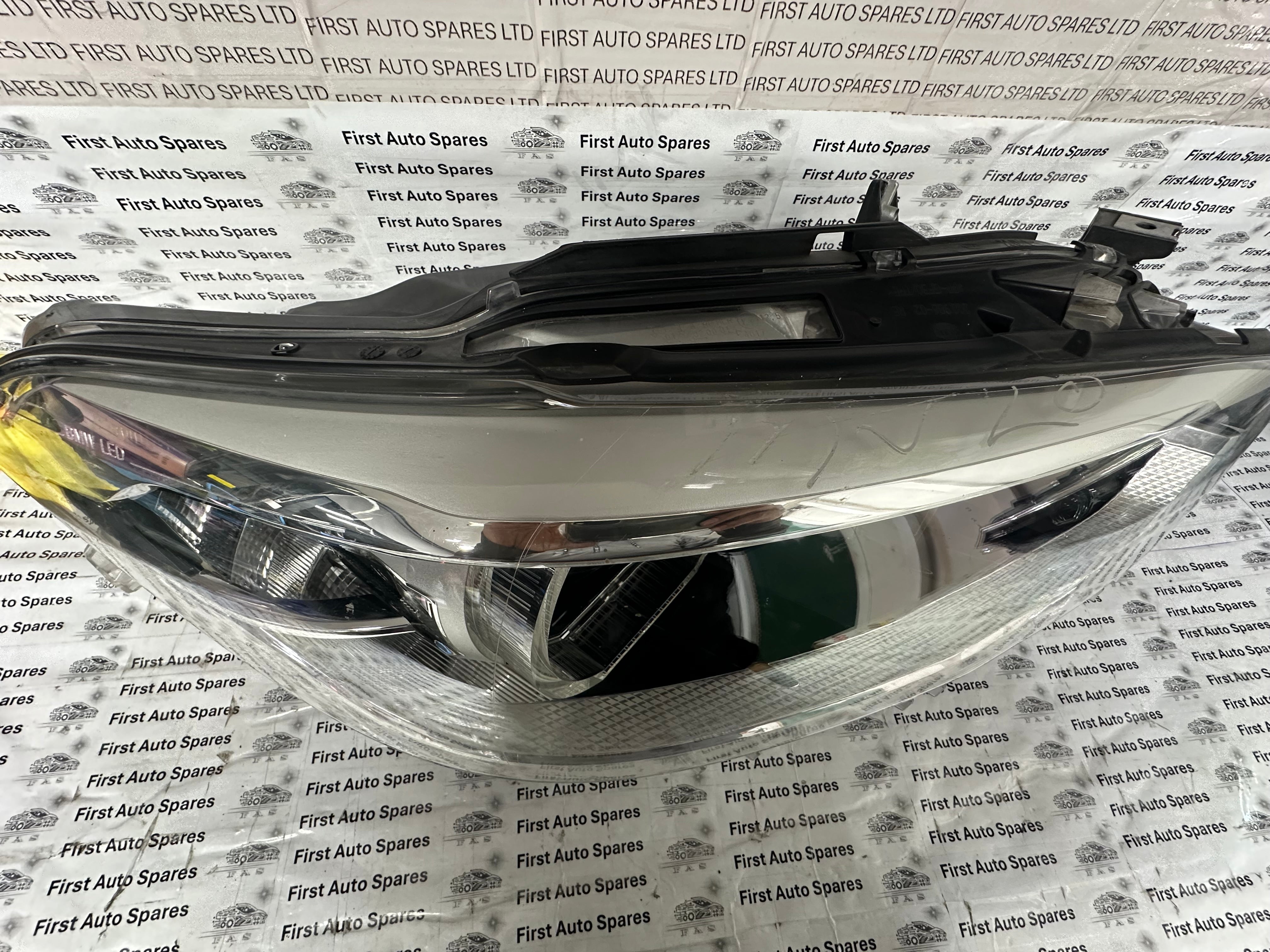 BMW 1 Series F21 Right LED Headlight (7214790-01)