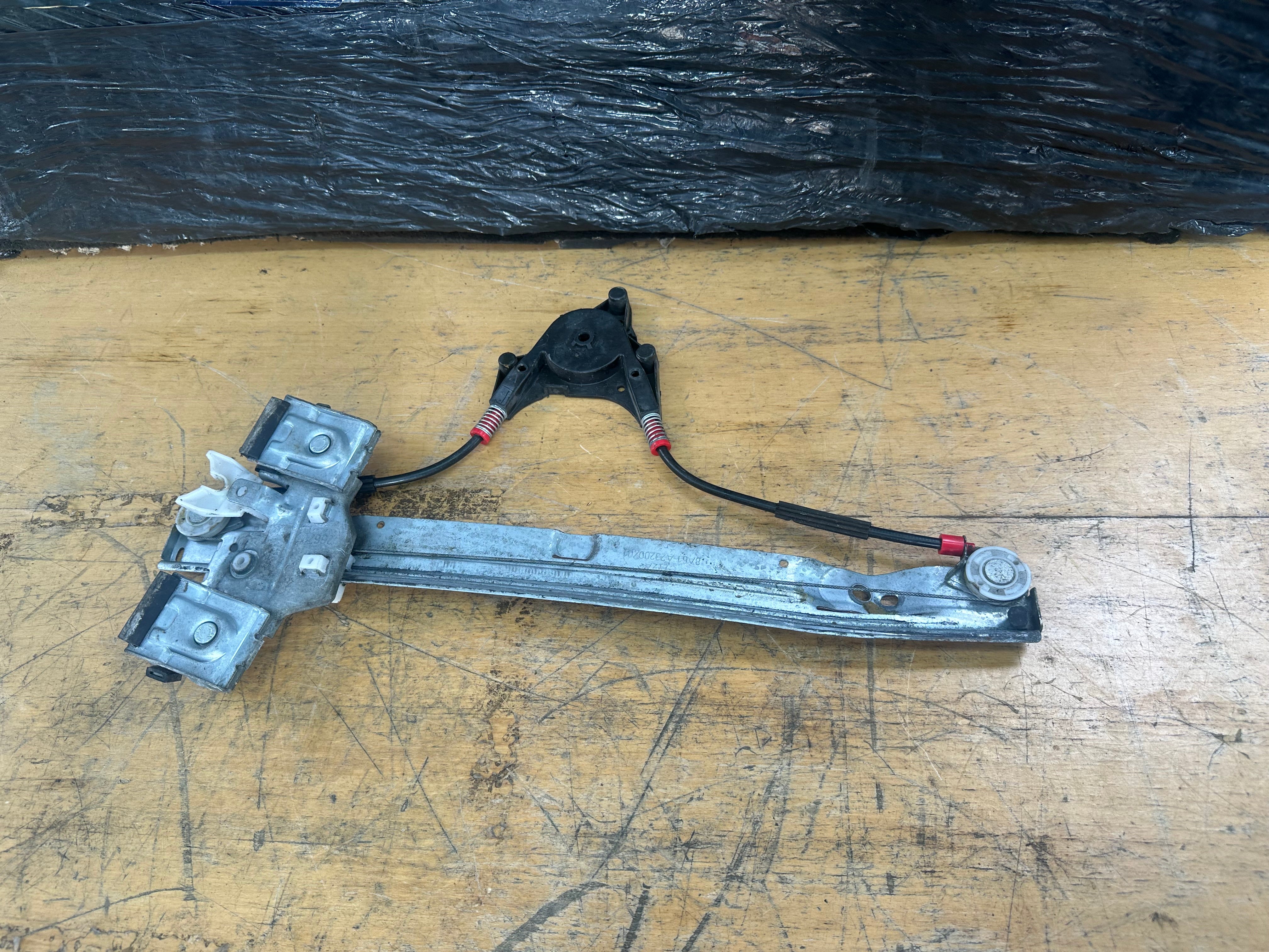 Ford Fiesta 2009 Front Right O/S/F Window Regulator (8A61-A23200)