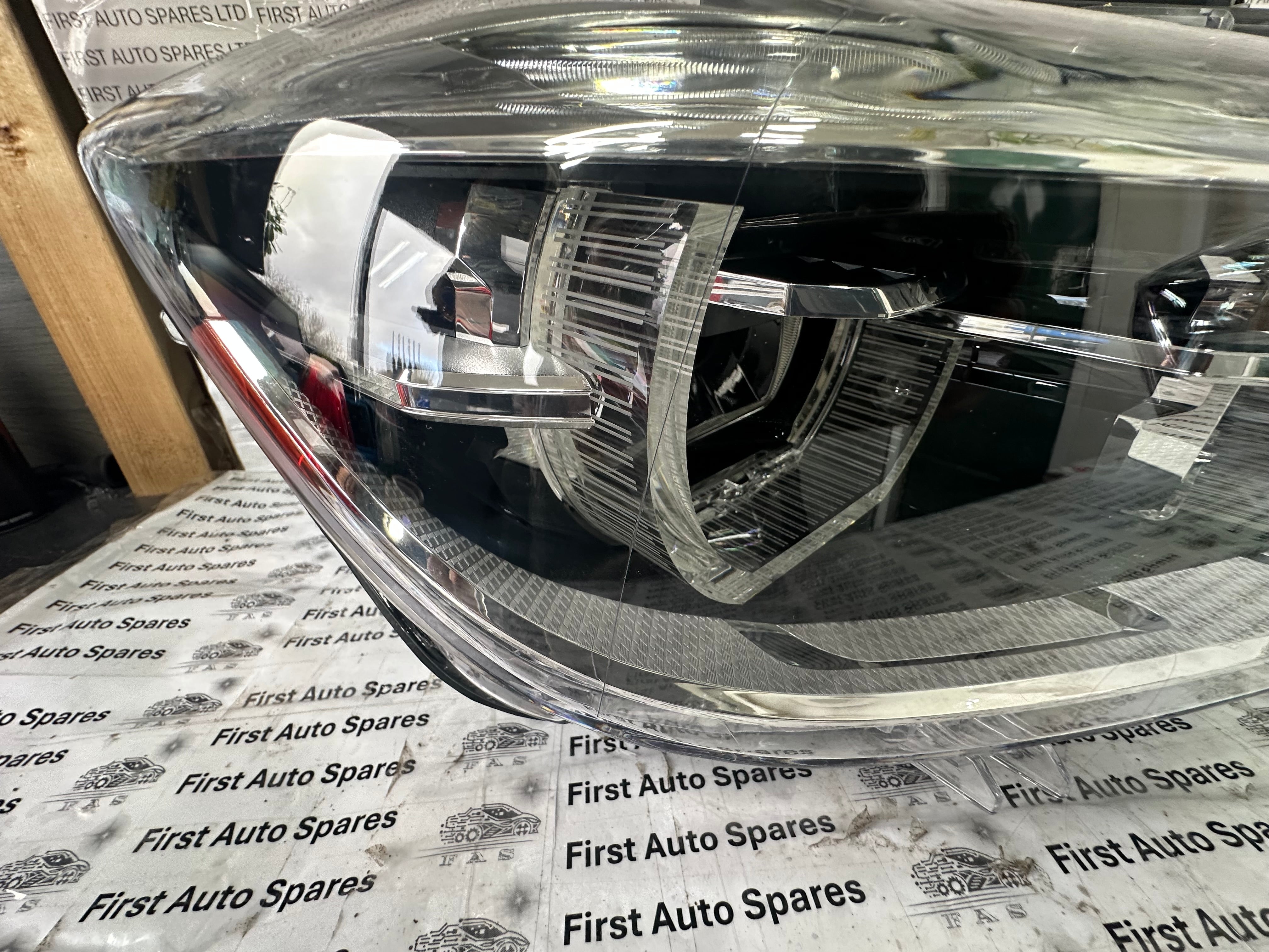 BMW 3 Series F30 F31 Right Headlight (7419634-01)