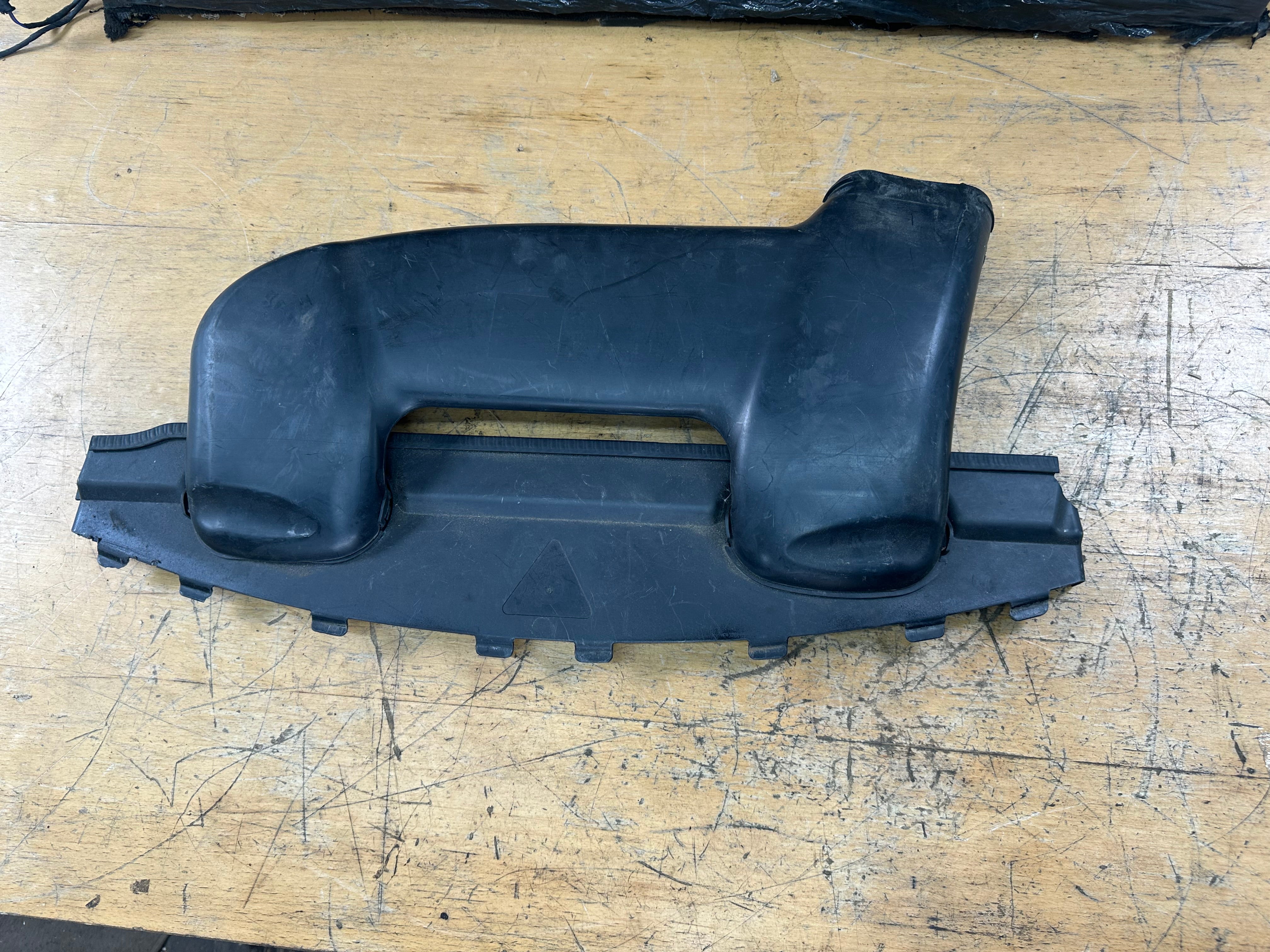 BMW X5 X6 Series F15 F16 Engine Air Intake Duct (8570289) (203519-10)